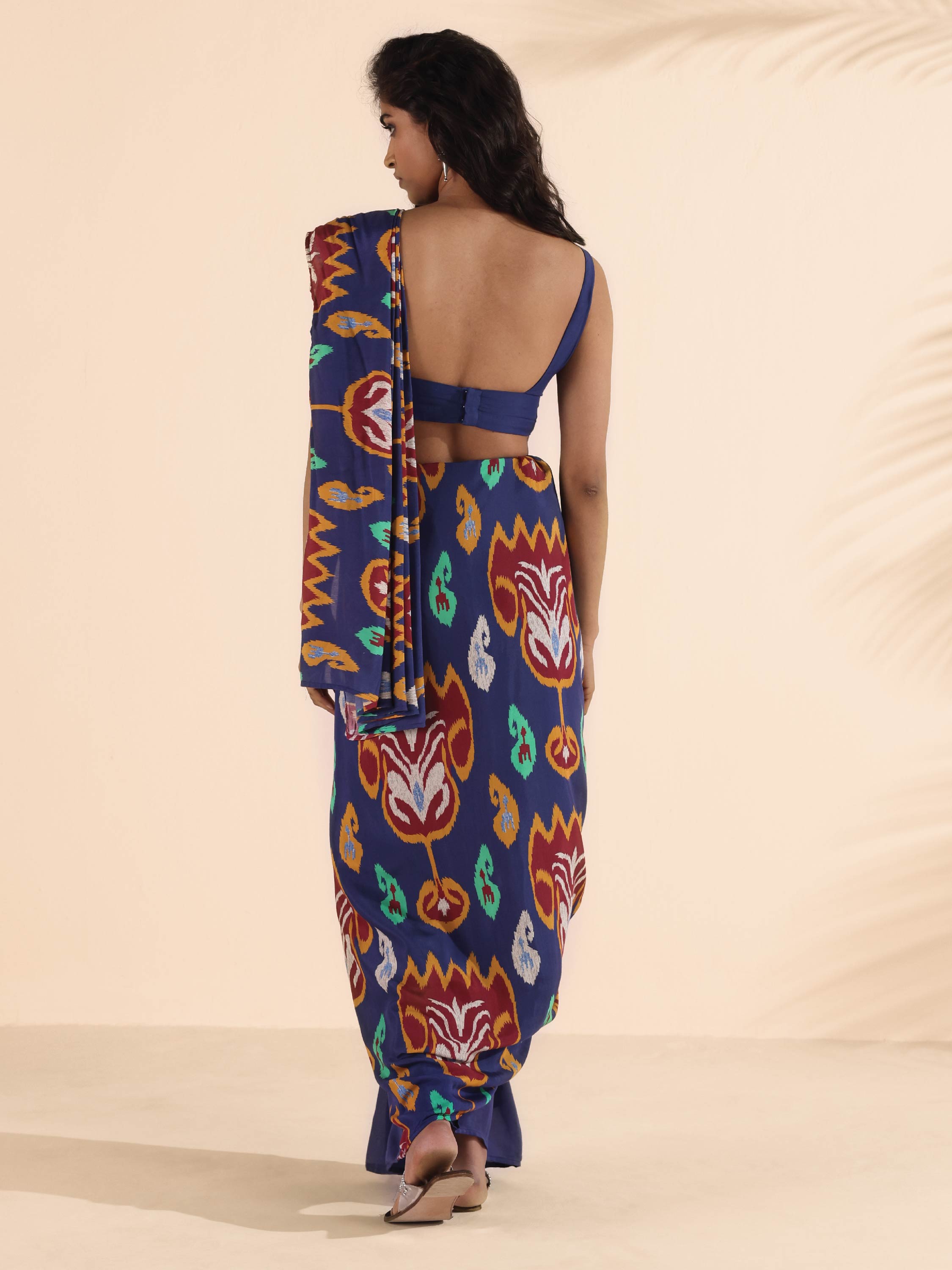 trueBrowns Purple Muslin Ikat Saree