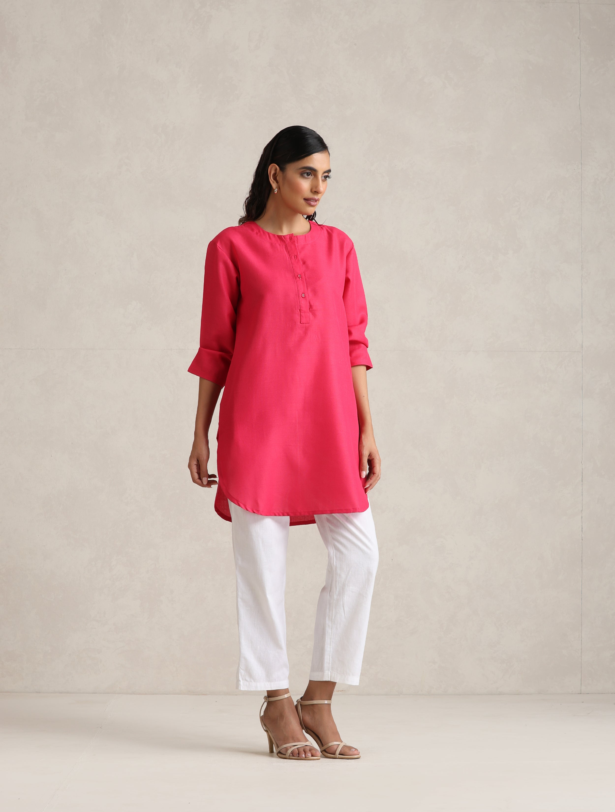 trueBrowns Fuchsia Cotton Blend Short Kurta