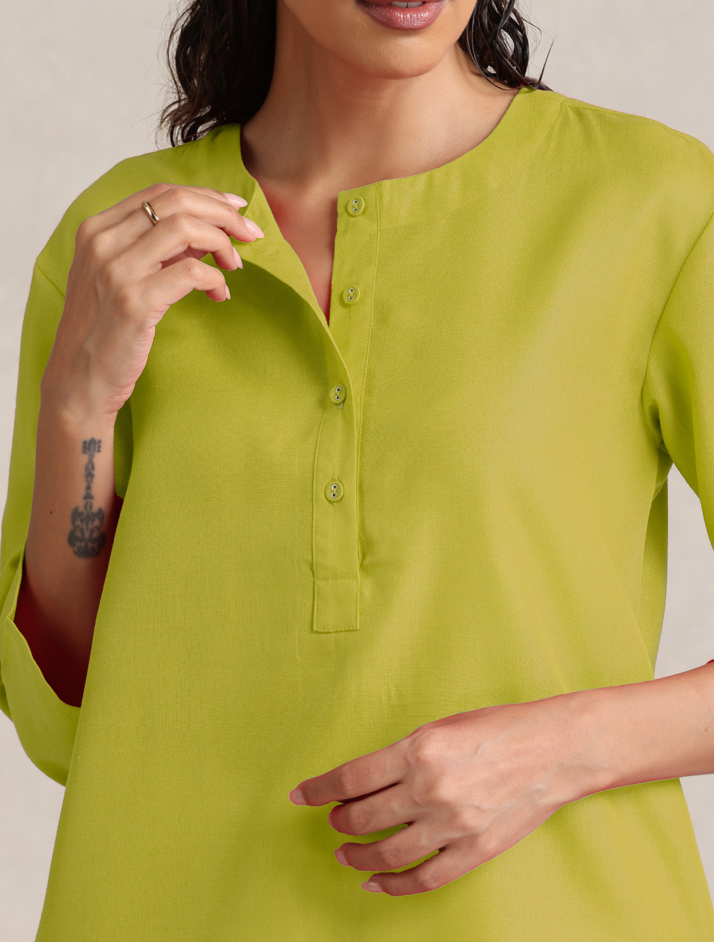 trueBrowns Lime Cotton Blend Short Kurta