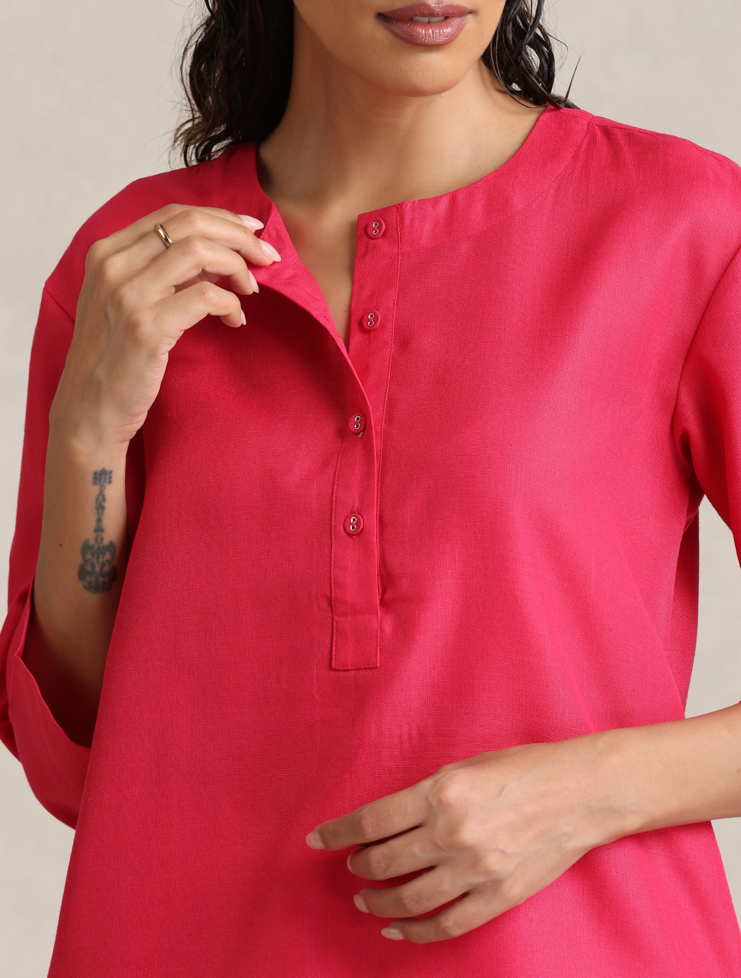 trueBrowns Fuchsia Cotton Blend Short Kurta