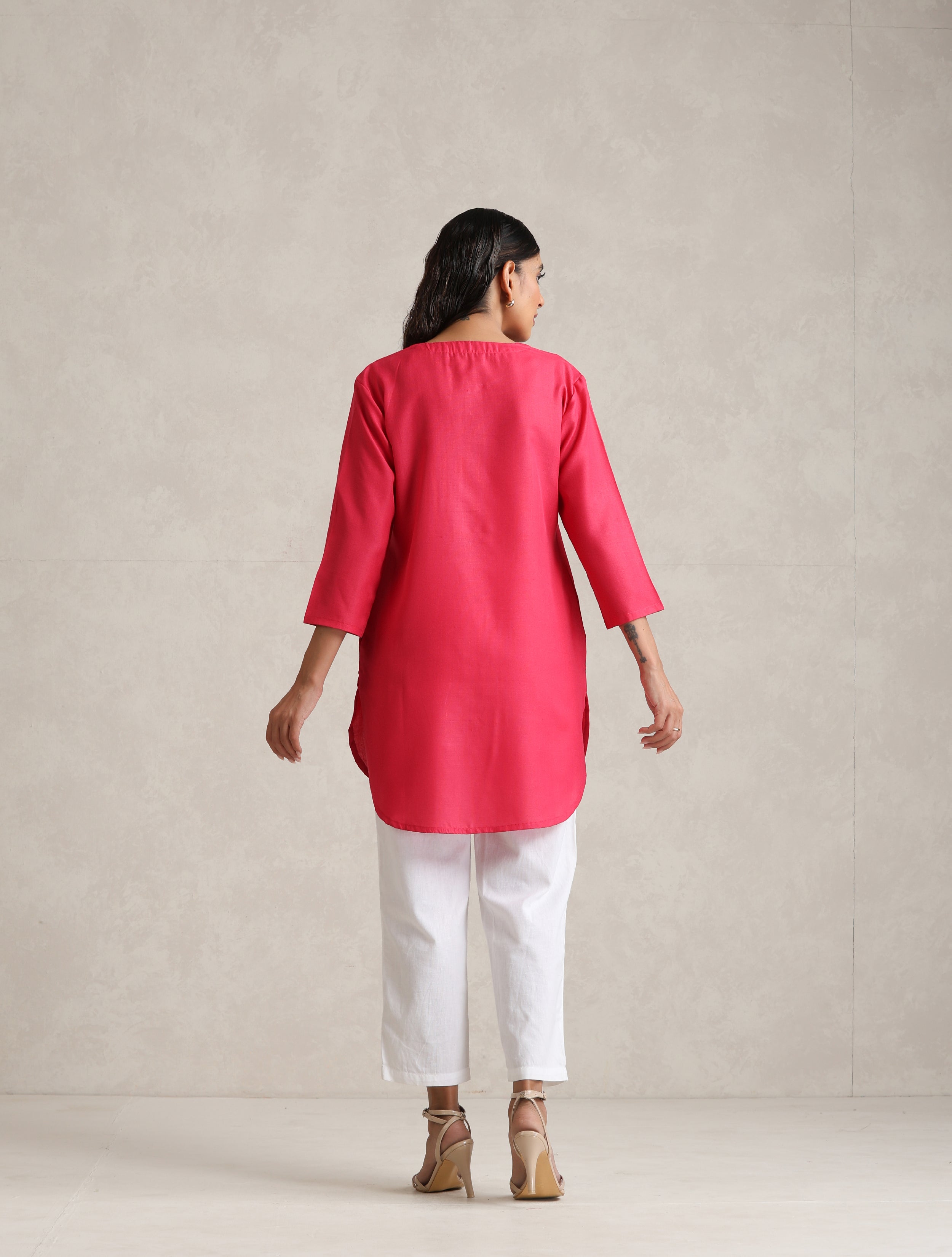 trueBrowns Fuchsia Cotton Blend Short Kurta