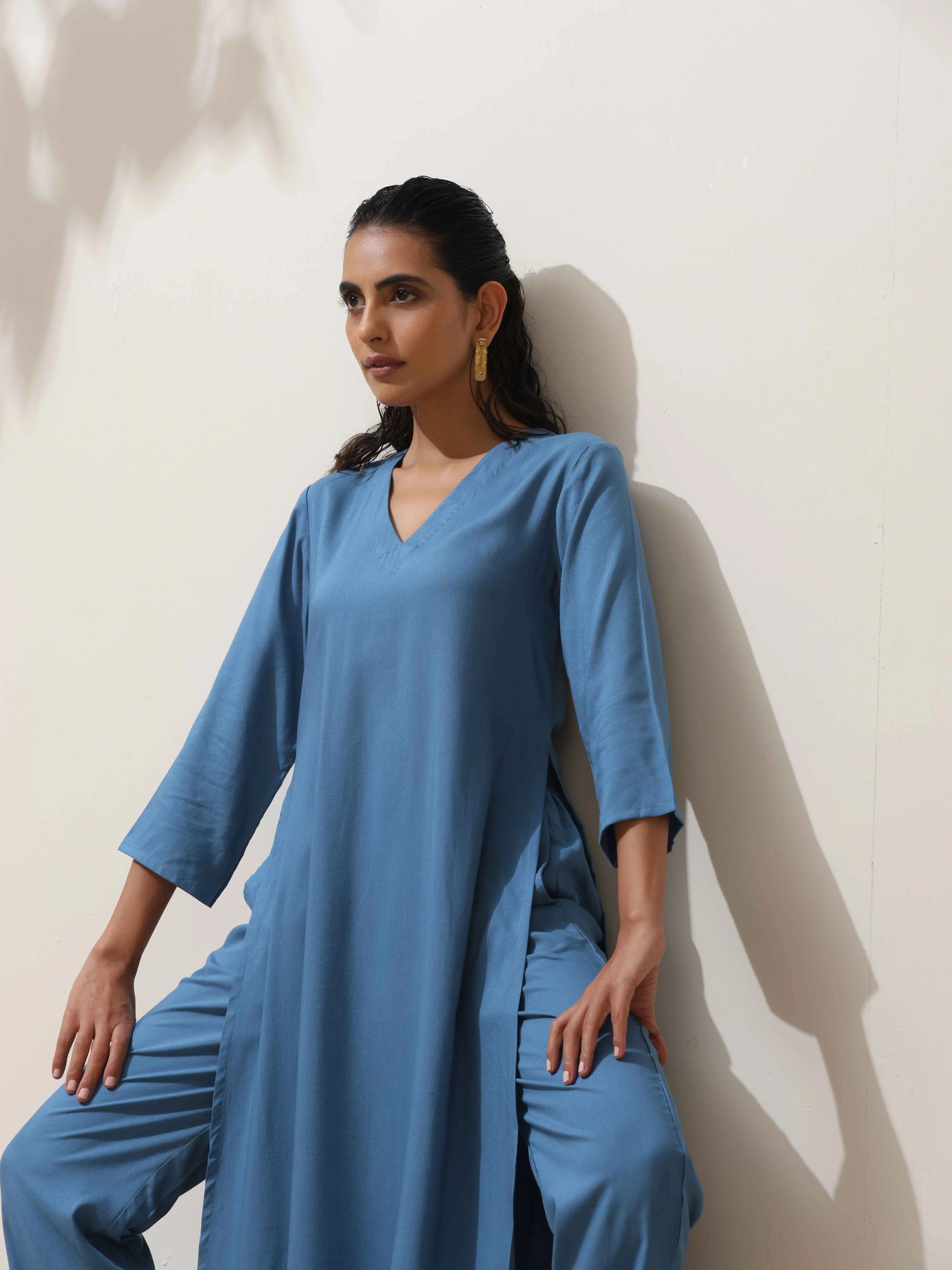 trueBrowns Blue Viscose Kurta Pant Set