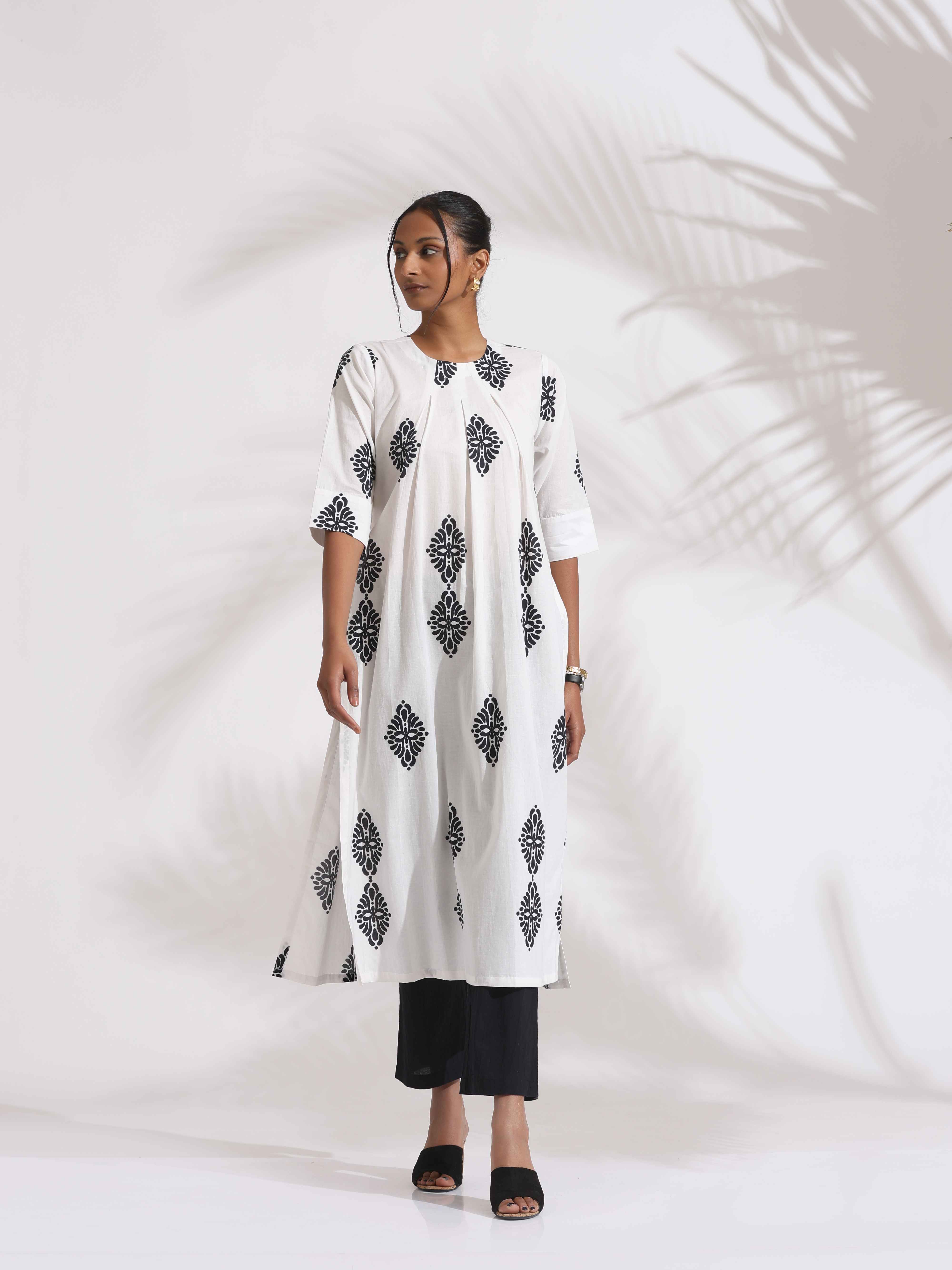 trueBrowns White Cotton Print Pleated Kurta Set