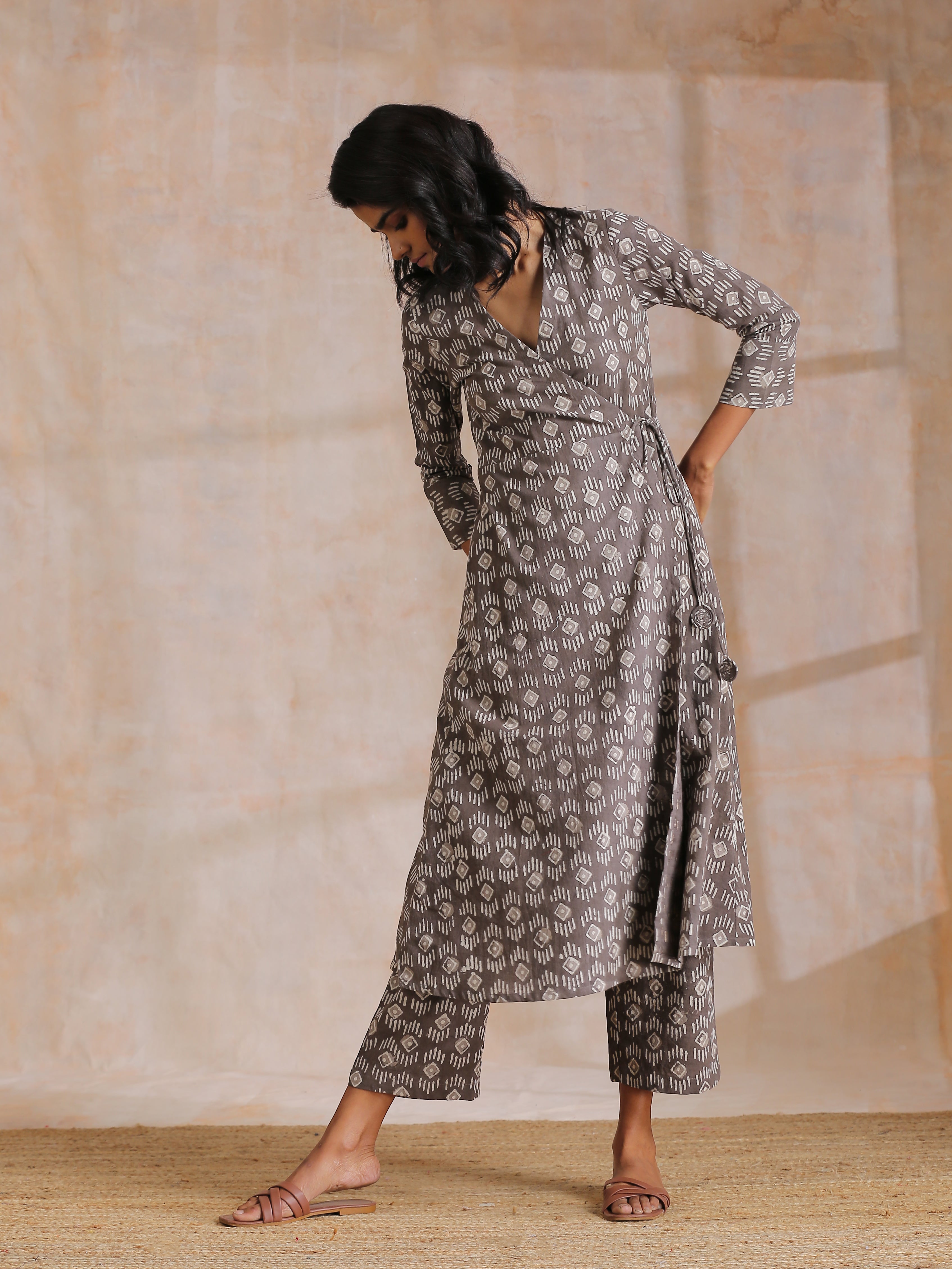 Clay Dabu Geometric Print Cotton Angrakha Kurta Pant Set