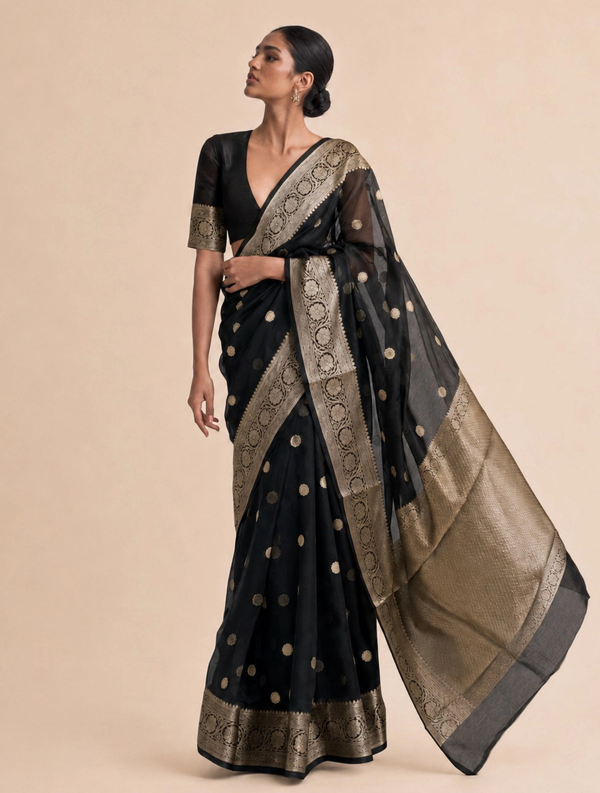 trueBrowns Black Weave Gold Boota Silk Organza Handloom Saree With Unstitched Blouse