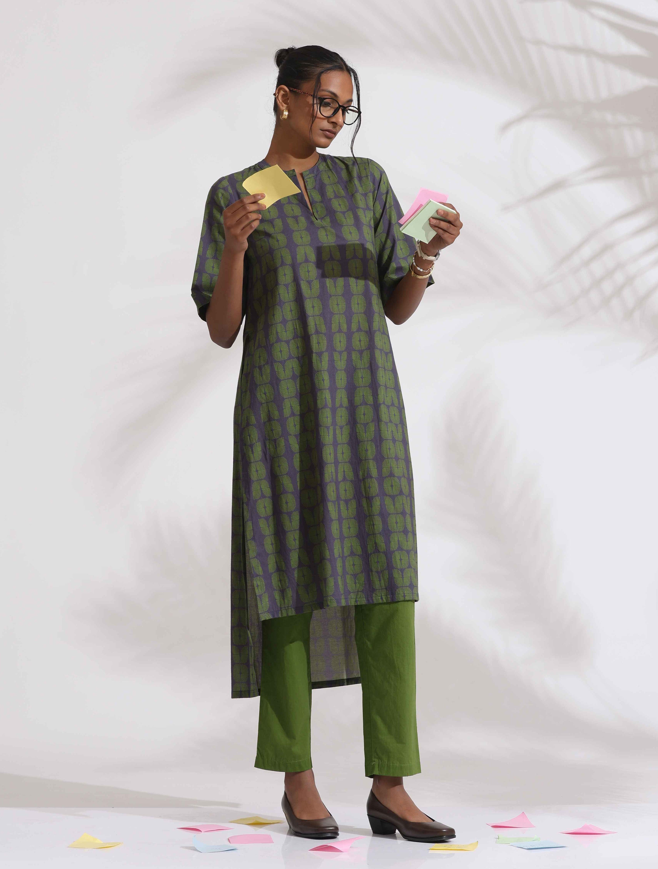 trueBrowns Grey Cotton Print Highlow Kurta Set