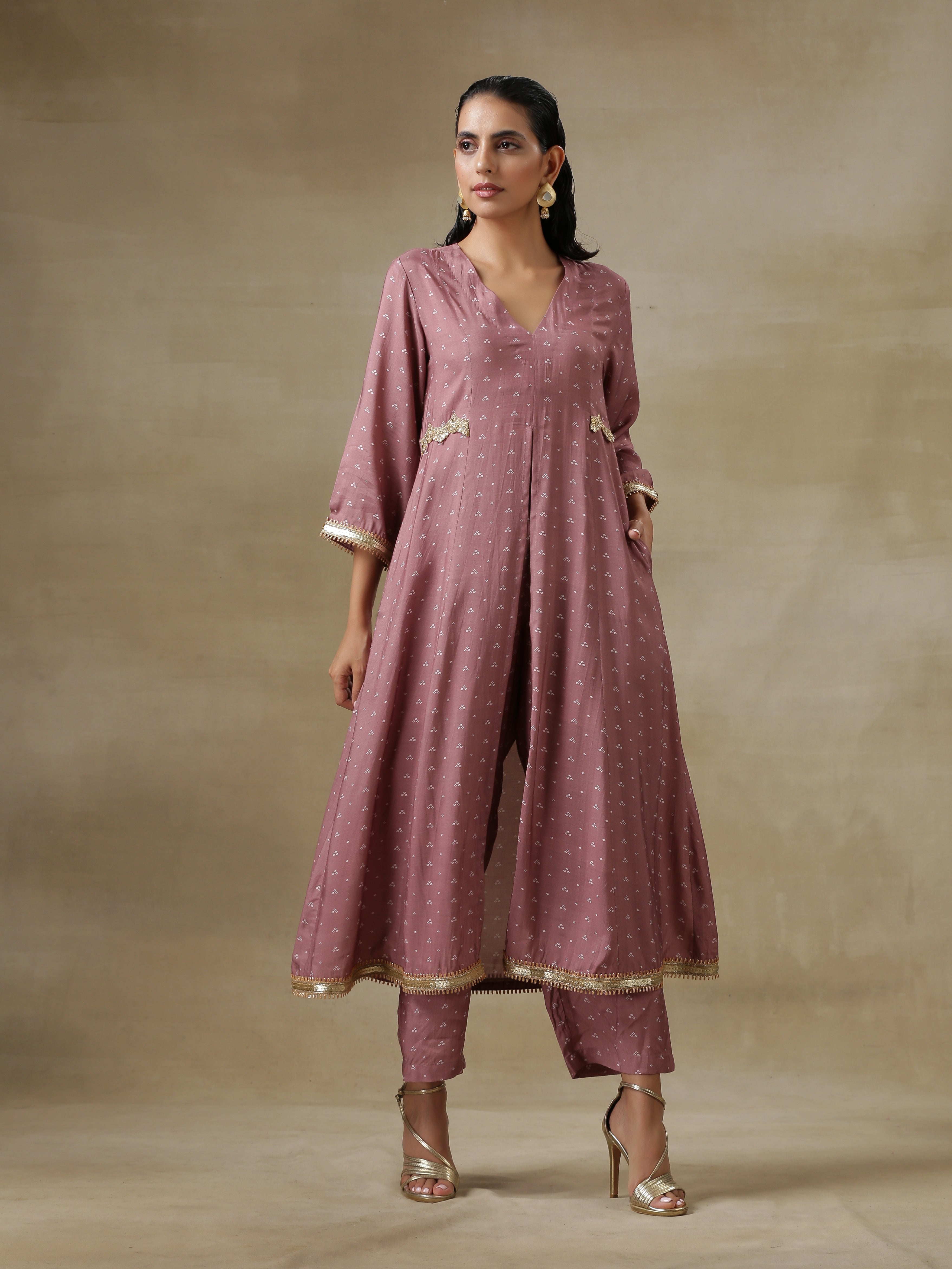 Dark Mauve Bandhani Printed Silk Front Slit Kurta Pant Set