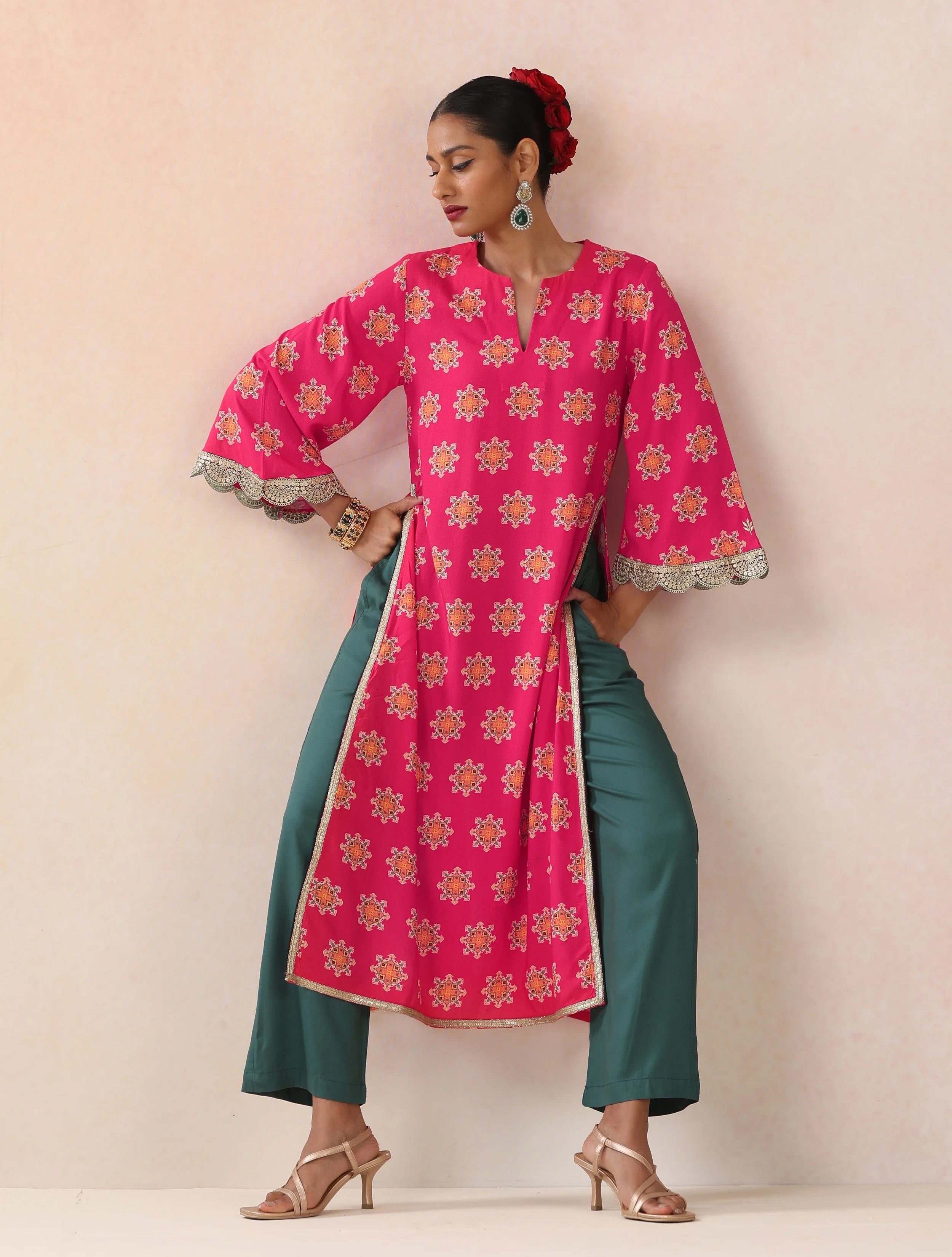 trueBrowns Pink Boota Print Viscose Straight High-Slit Kurta Set