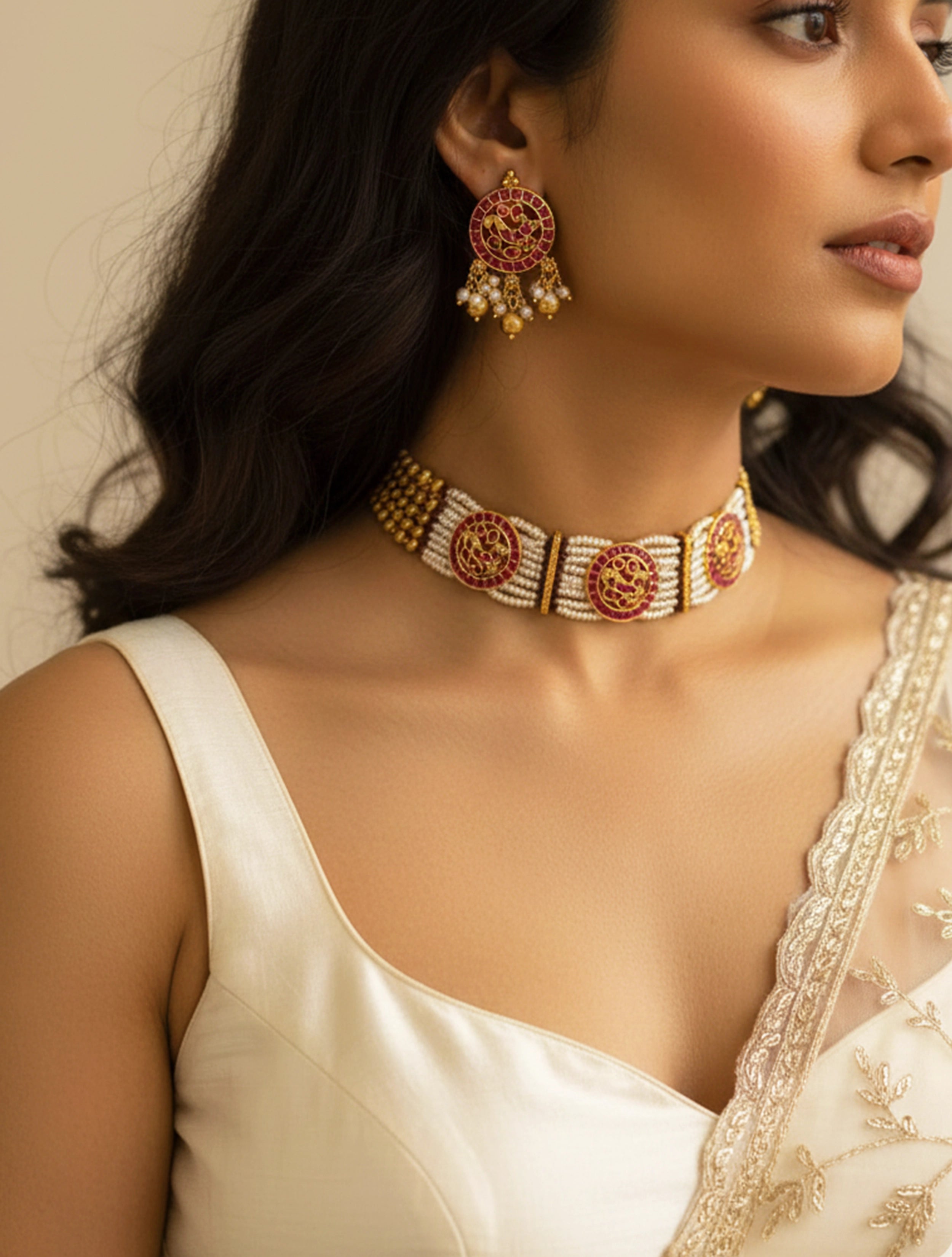 trueBrowns Rajwada Pearl Charm Choker Set