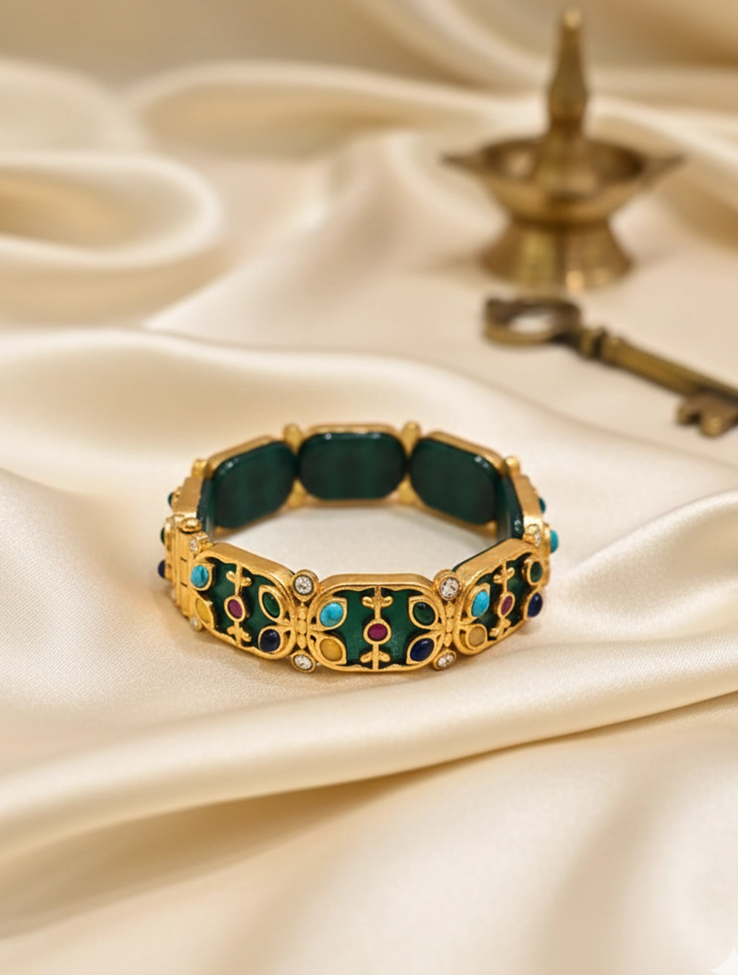 trueBrowns Green Square Cuff
