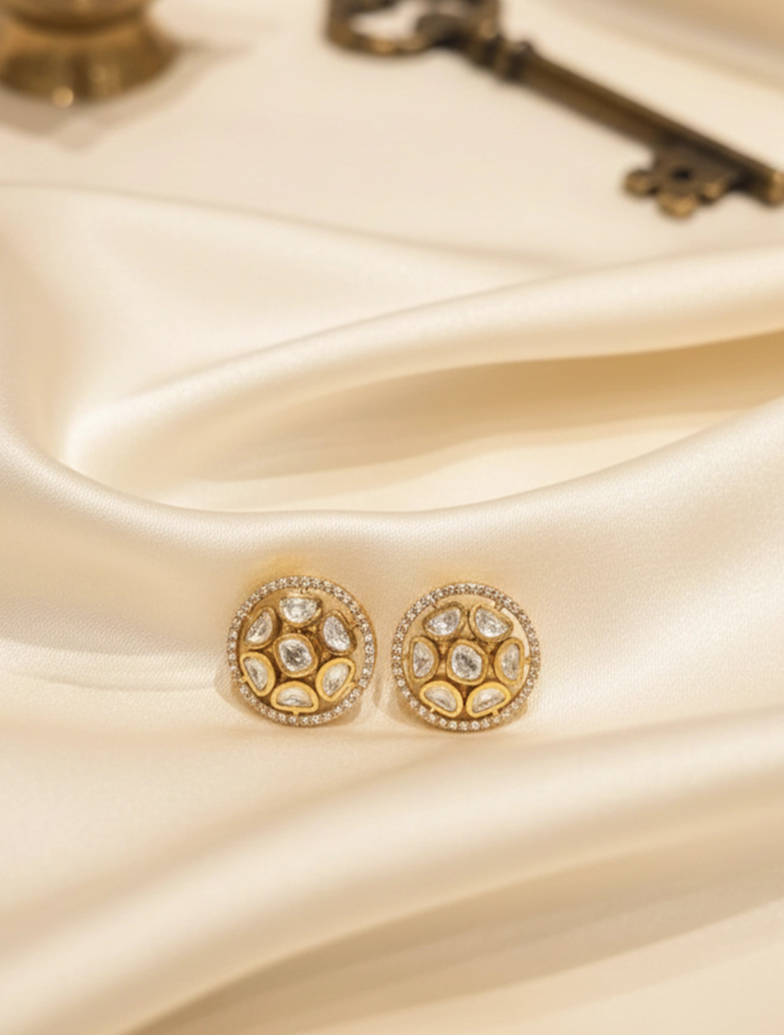 trueBrowns White Stone Studs