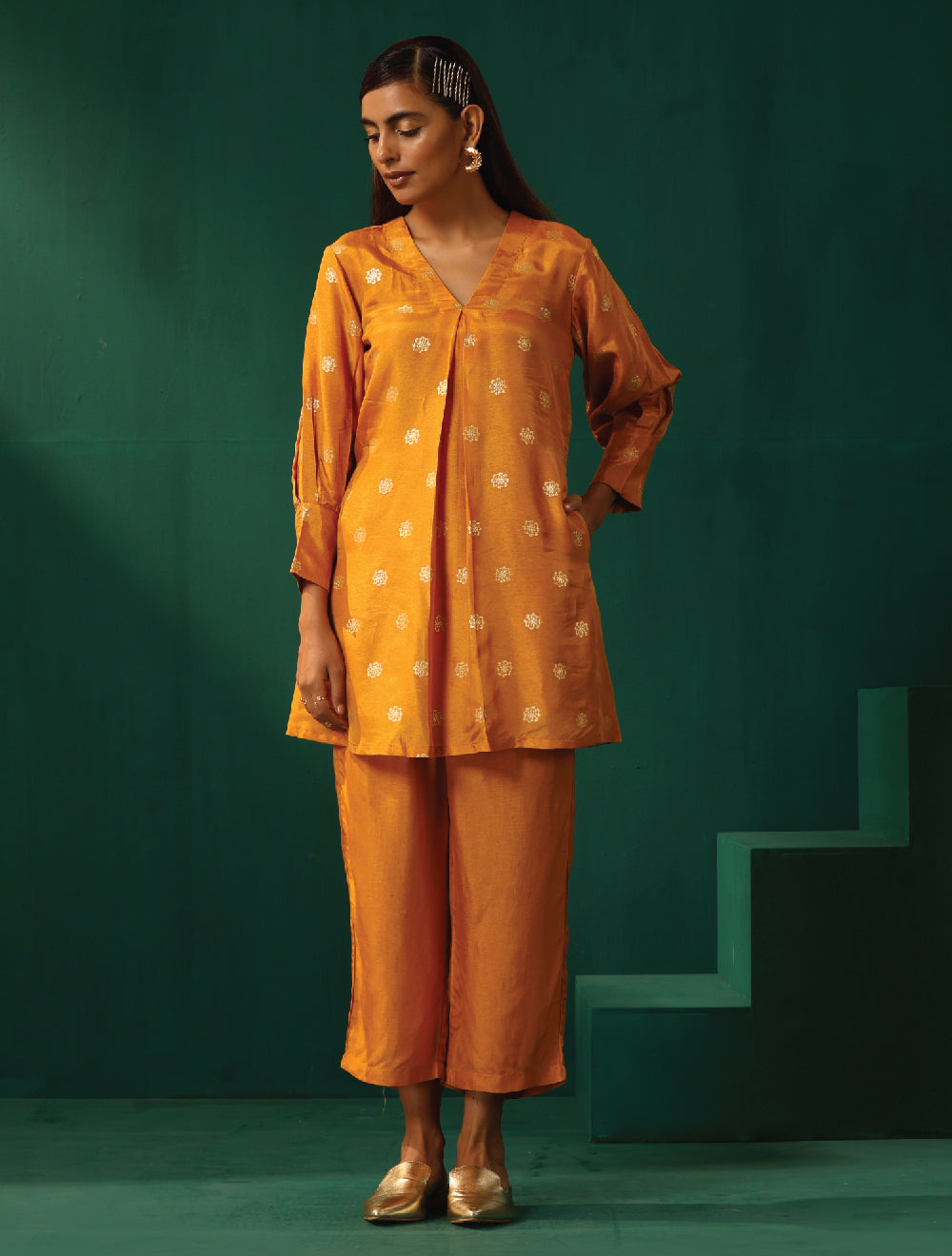 trueBrowns Mustard Geometric Floral Viscose Silk Co-ord Set