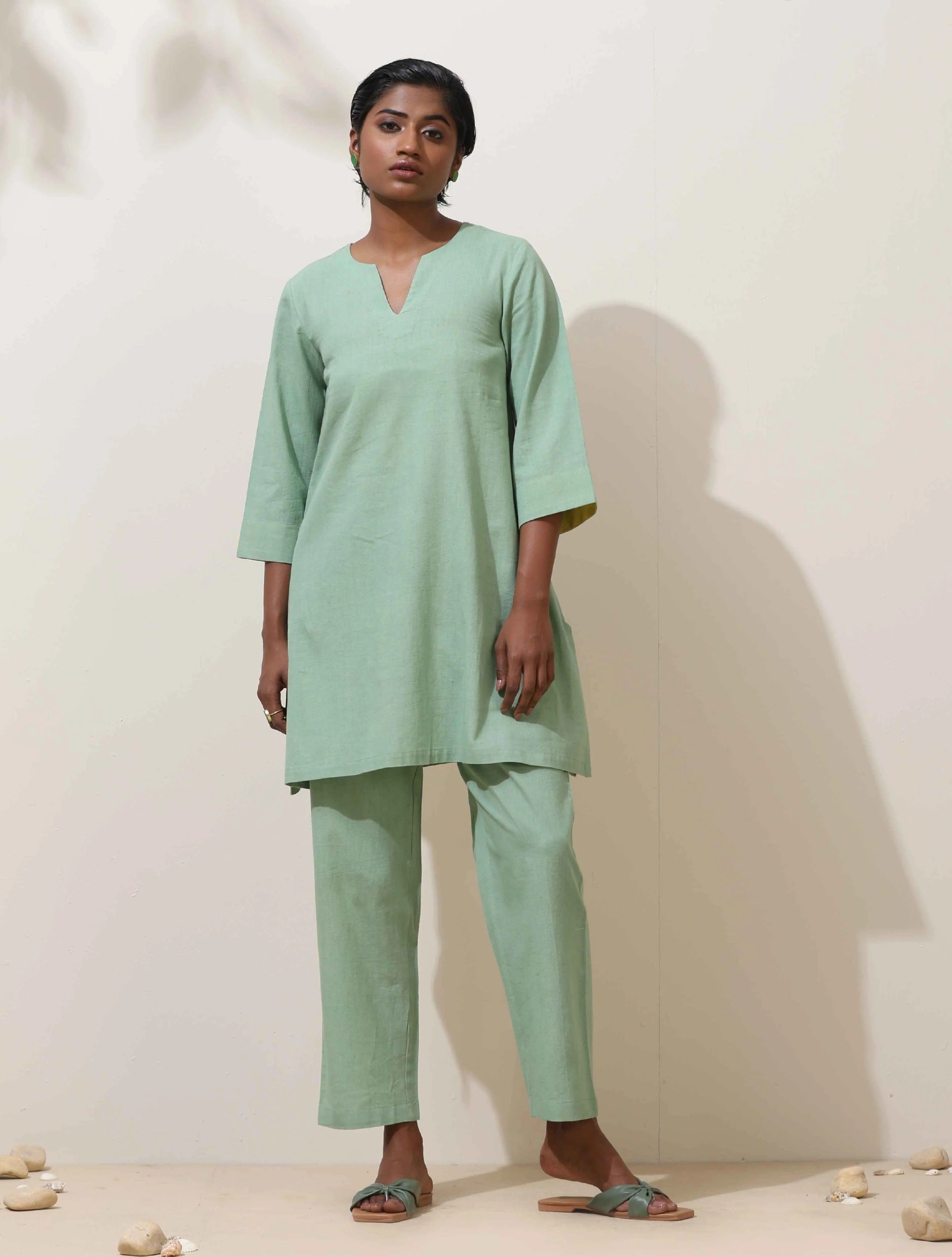 trueBrowns Mint Green Cotton Linen Kurta Co-Ord Set
