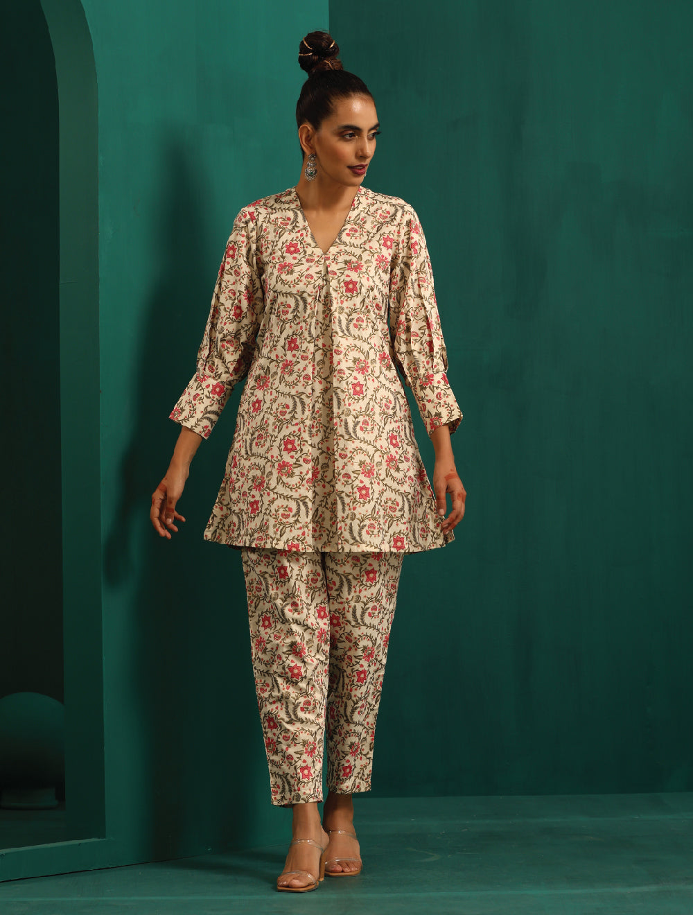 trueBrowns Pink Floral Cotton Printed Co-ord Set