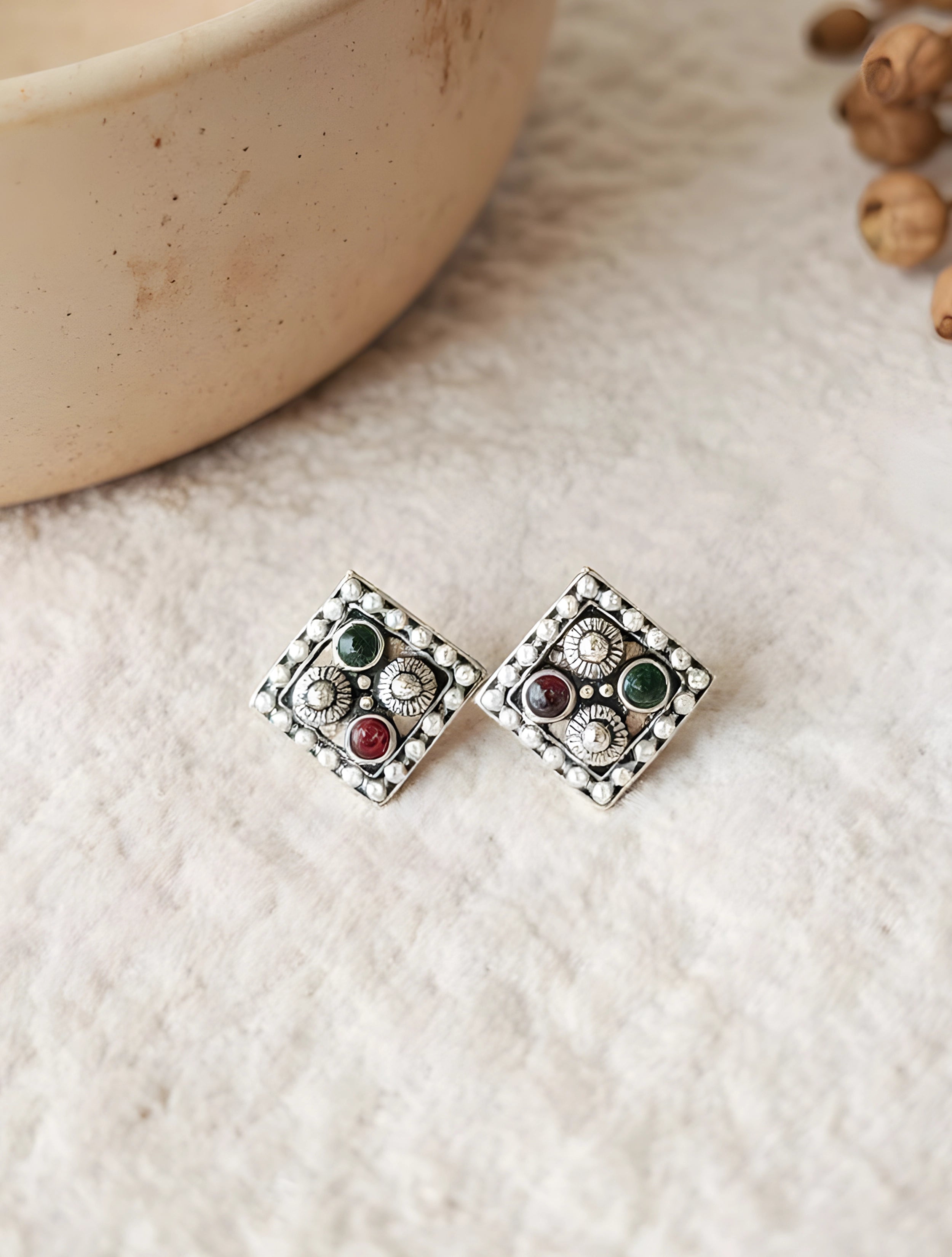 trueBrowns Sliver Toned Rectangle Pearl Stud Earrings