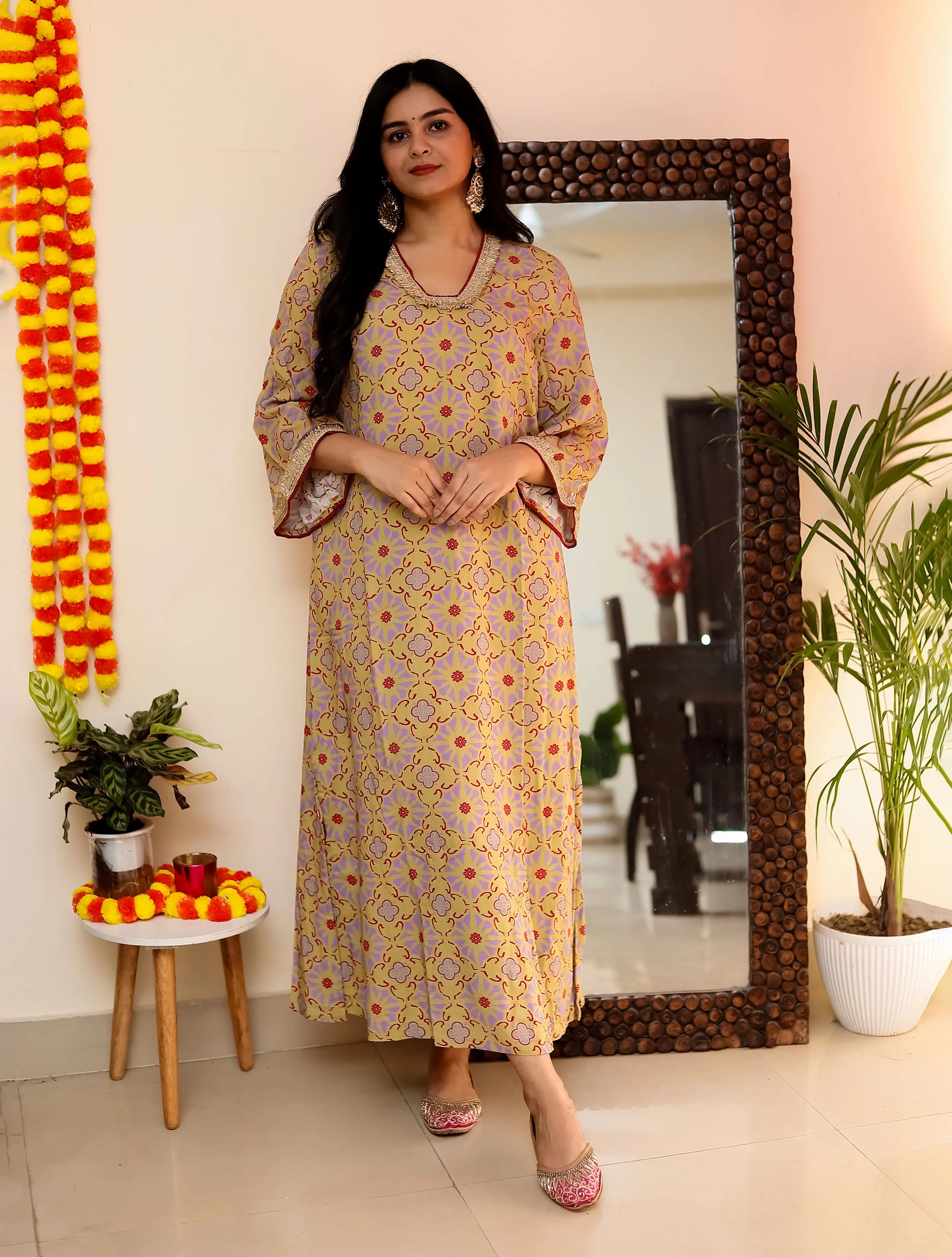 trueBrowns Light Green Lilac Print Viscose Straight Maxi Dress