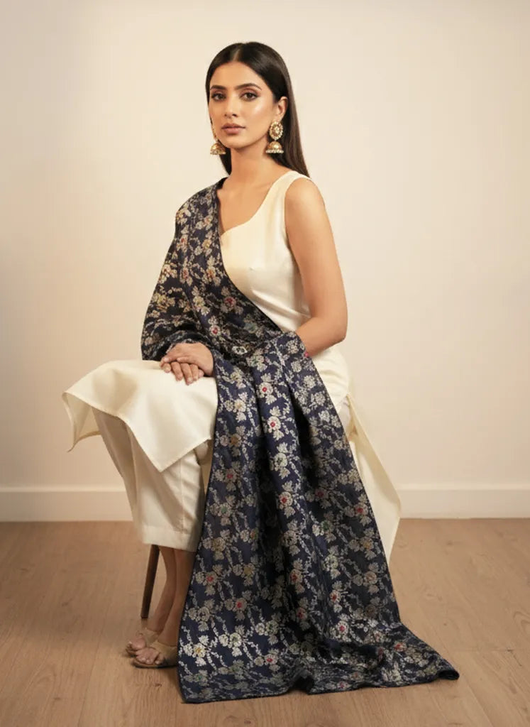 trueBrowns Blue Rose Brocade Dupatta