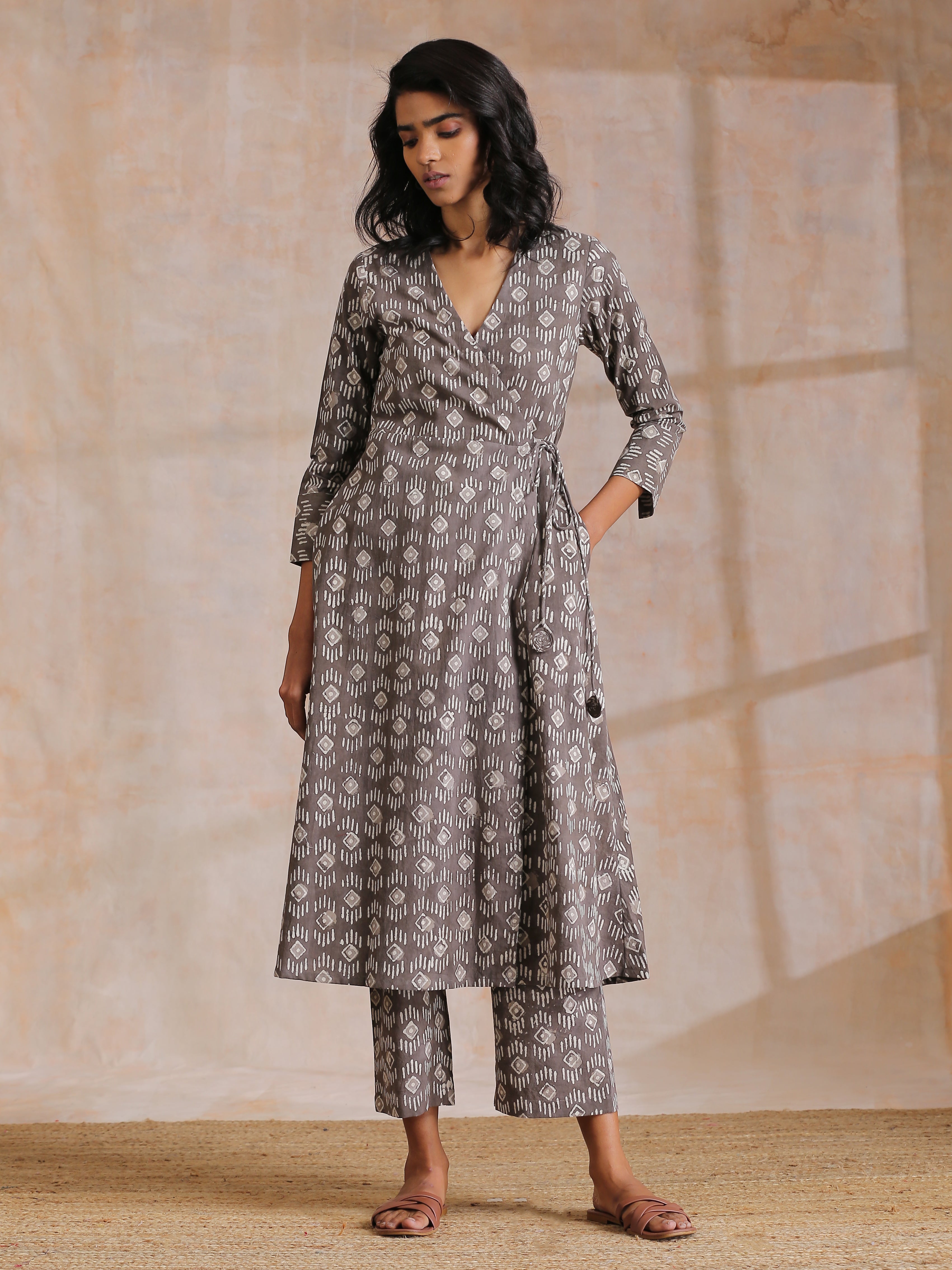 Clay Dabu Geometric Print Cotton Angrakha Kurta Pant Set