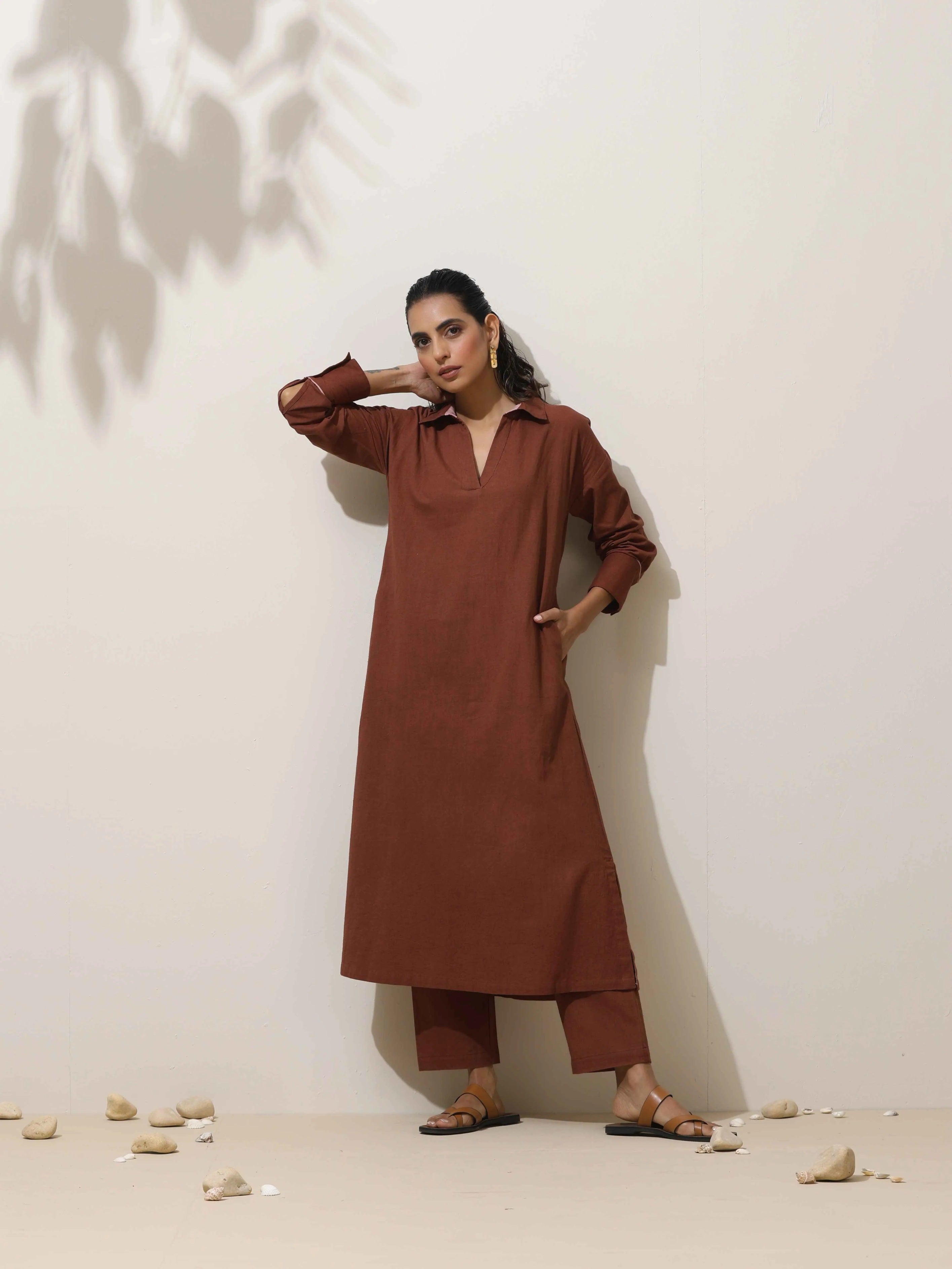 trueBrowns Brown Cotton Linen Kurta Pant Set