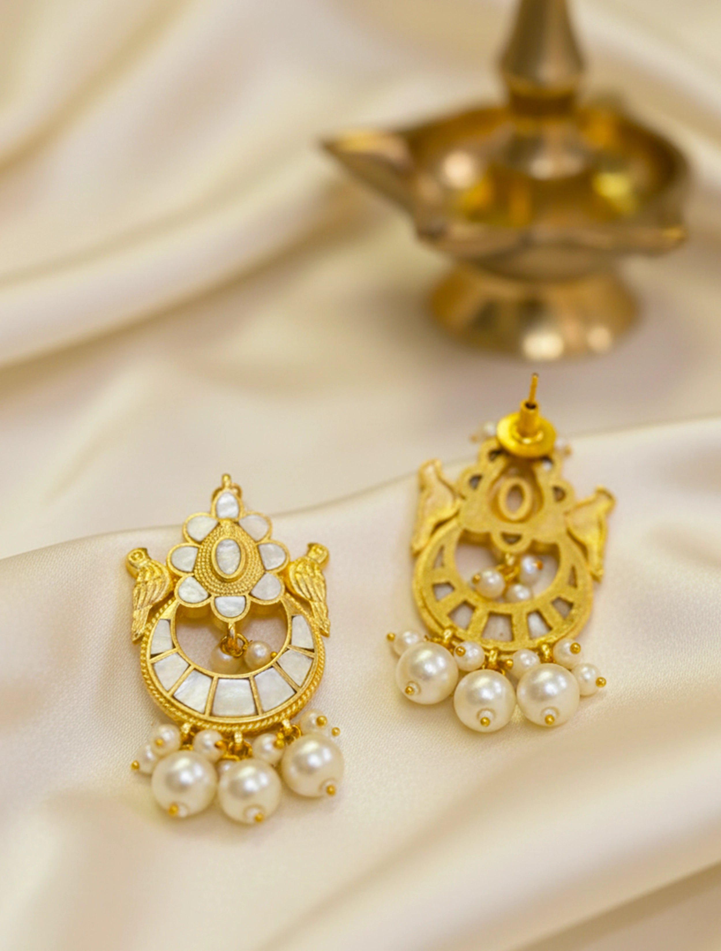 trueBrowns Golden Chandbali