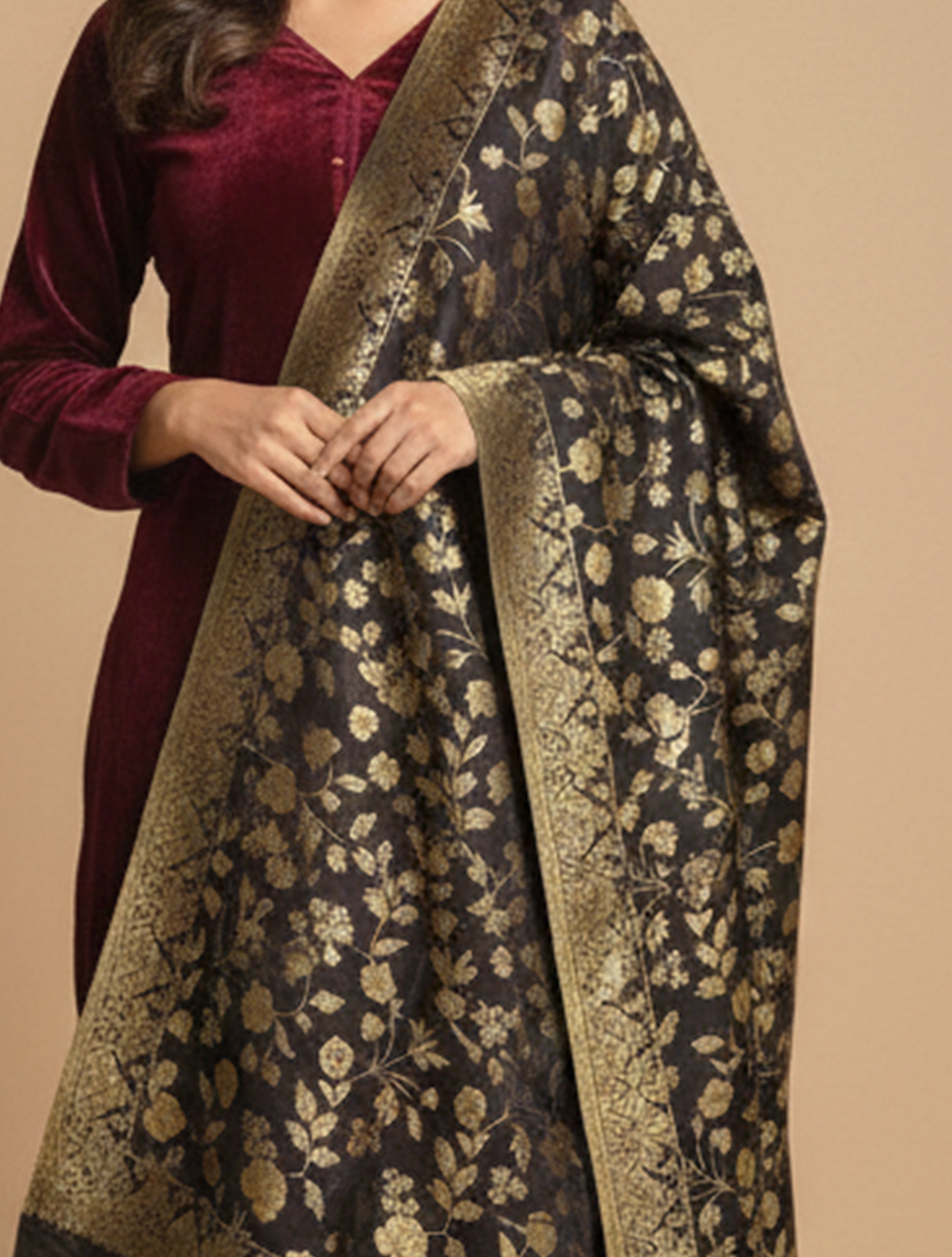 trueBrowns Black Gold Floral Woollen Stole
