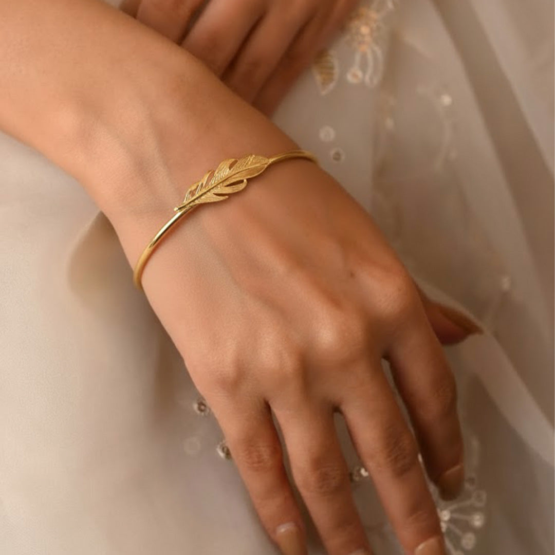trueBrown Gold Leaf Bracelet