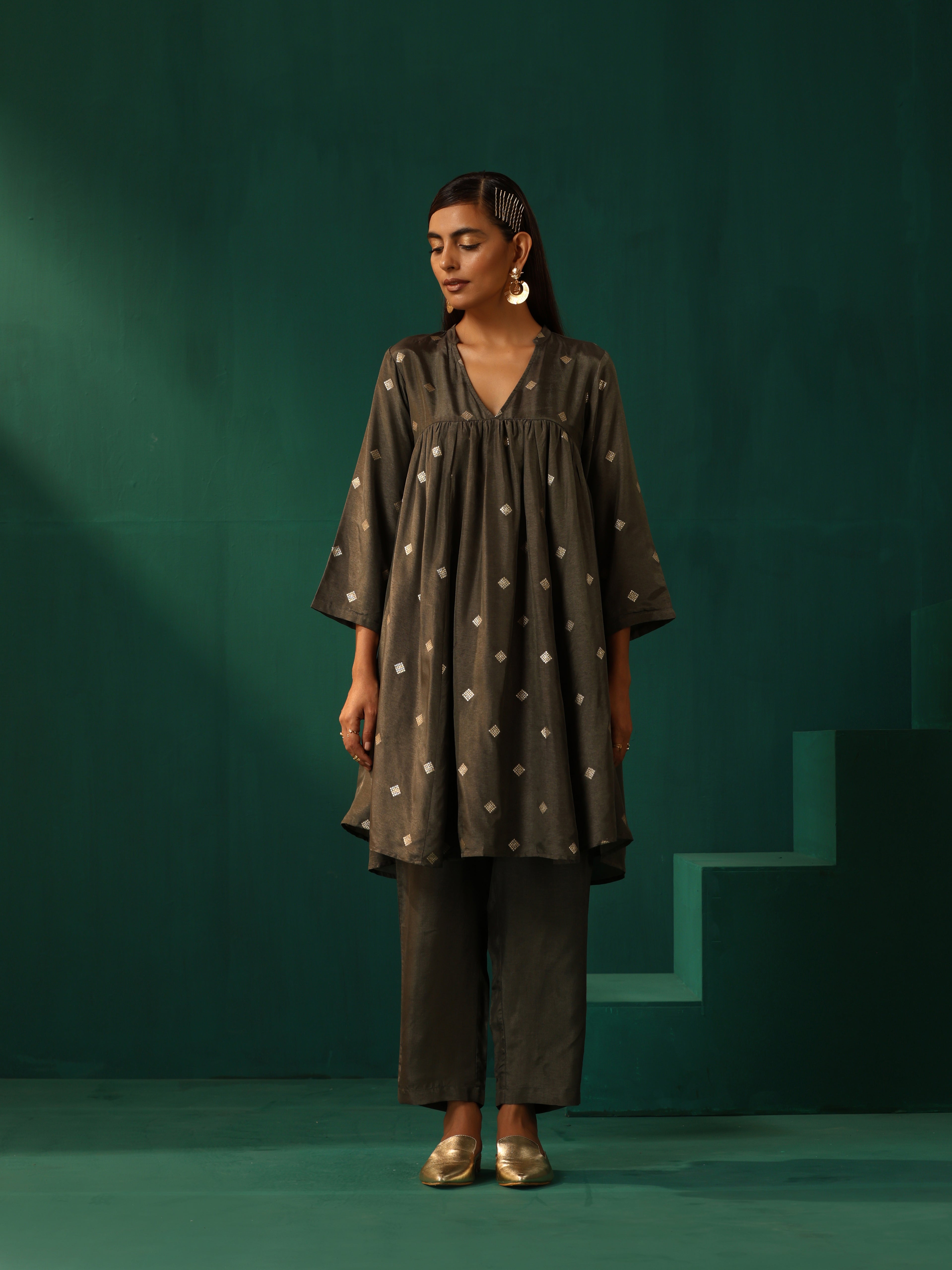 trueBrowns Grey Diamond Viscose Silk Co-ord Set