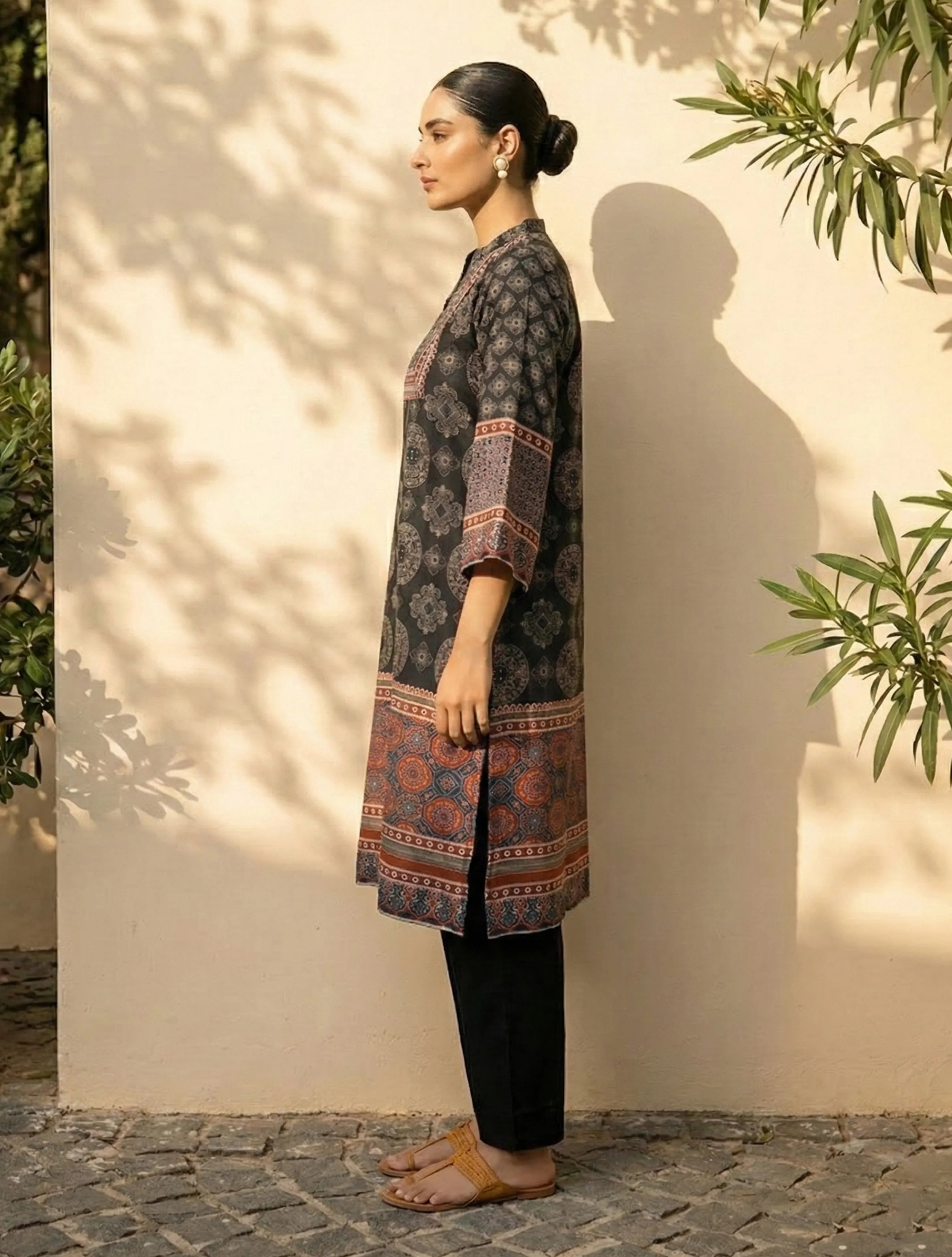trueBrowns Black Print Embroidered Kurta Pant Dupatta Set