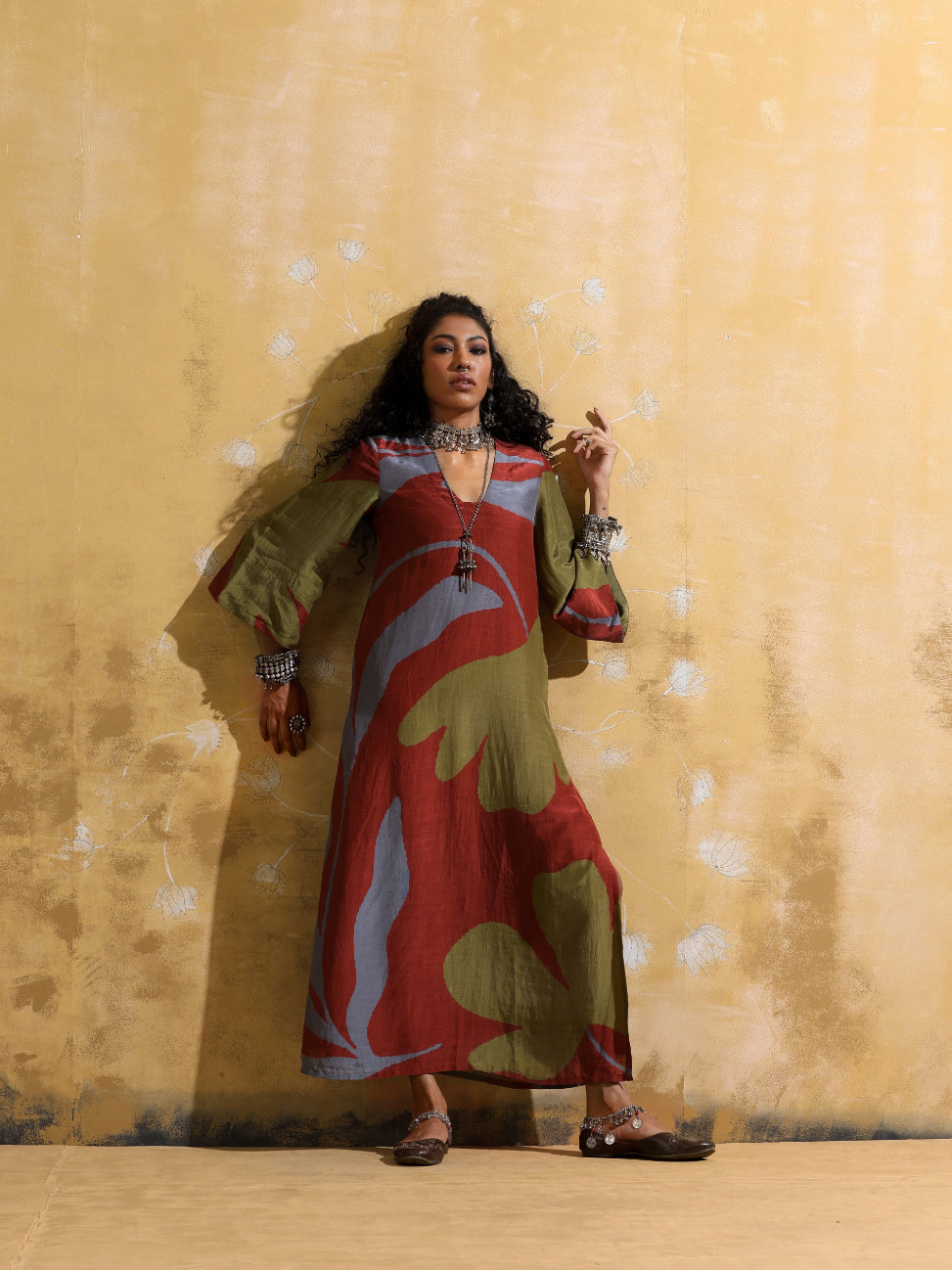 trueBrowns Rust Red Green Floral Print Muslin Silk Straight Maxi Dress