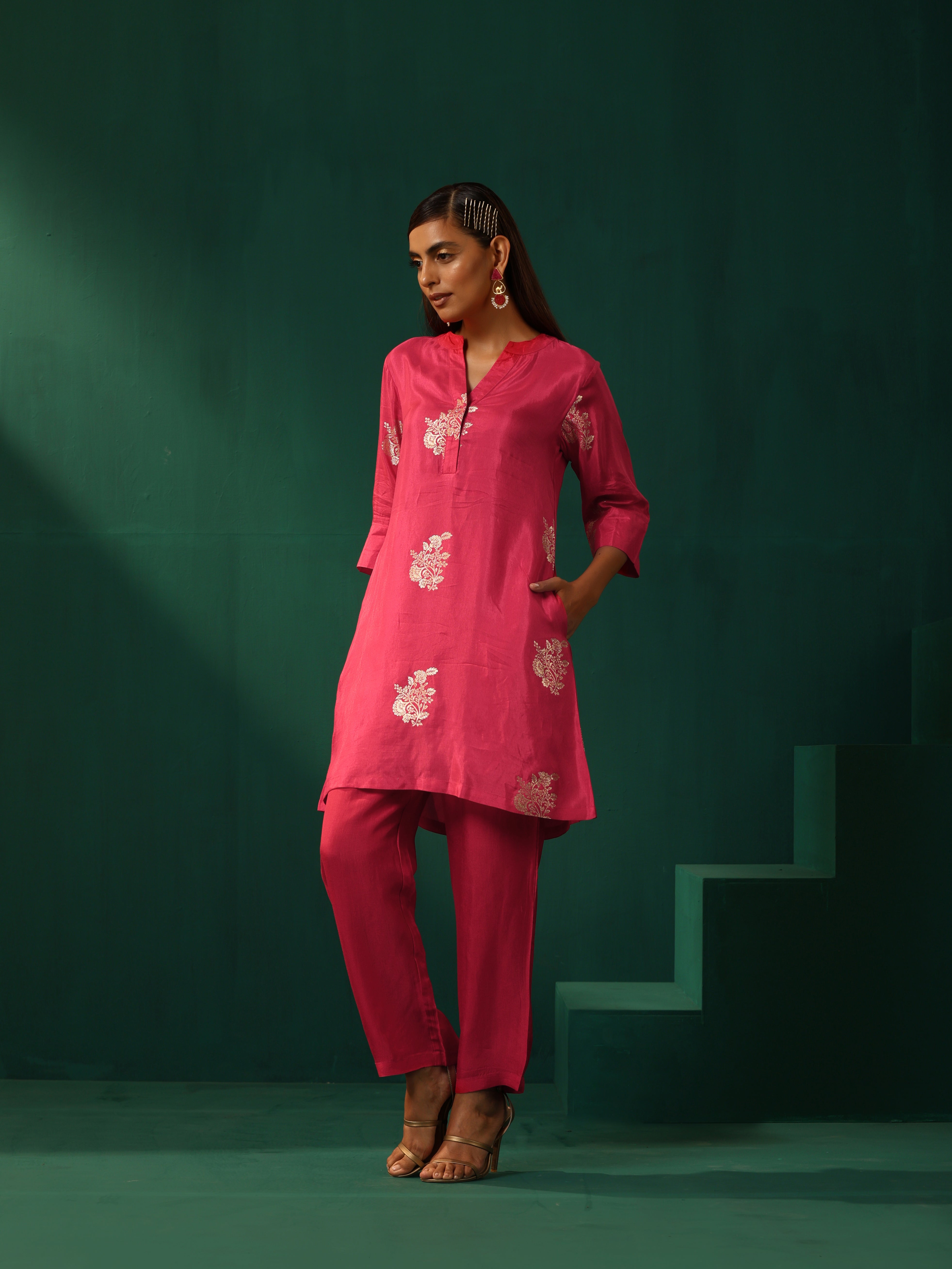 trueBrowns Pink Floral Viscose Silk Co-ord Set