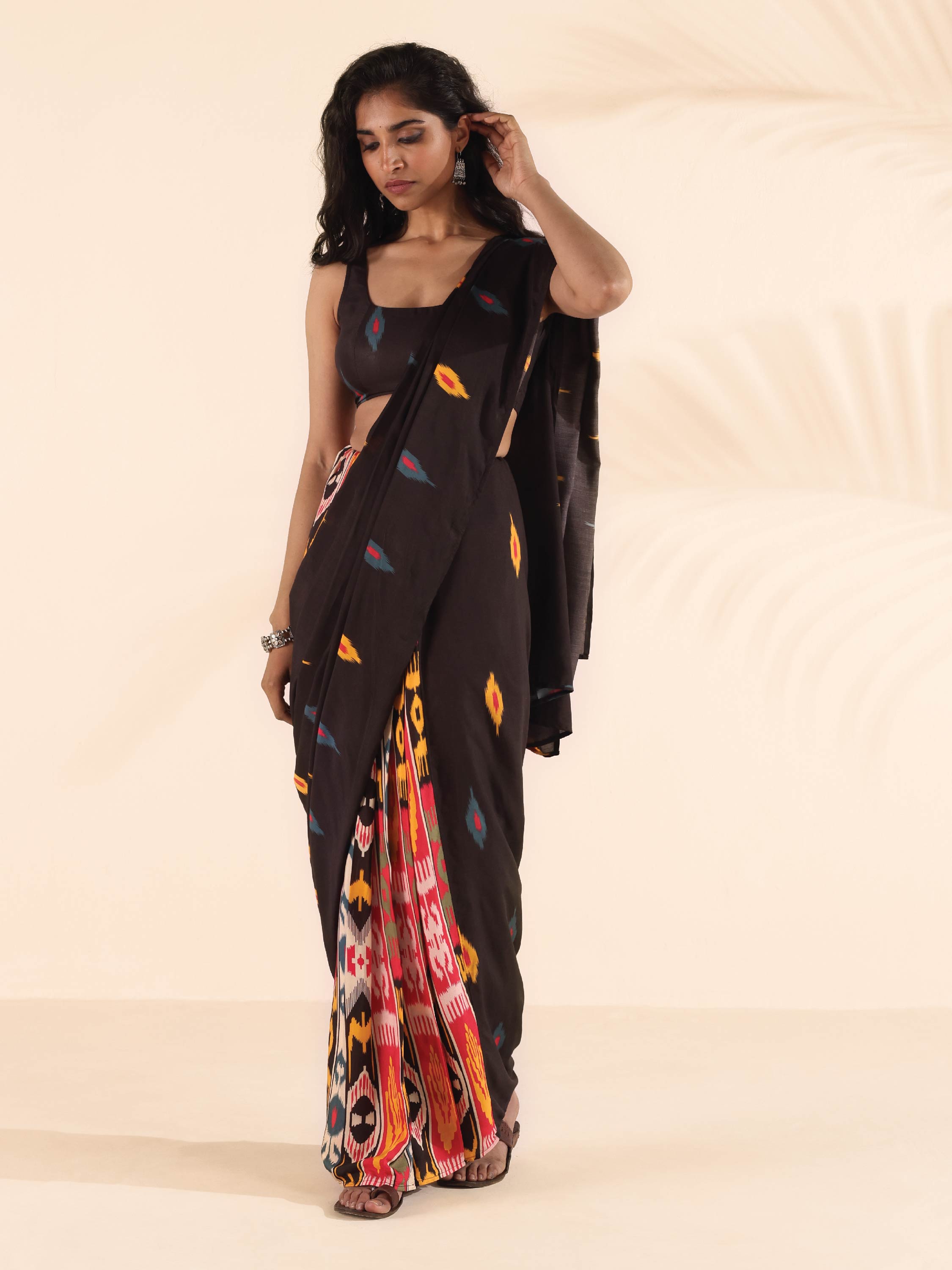 trueBrowns Cola Muslin Ikat Saree