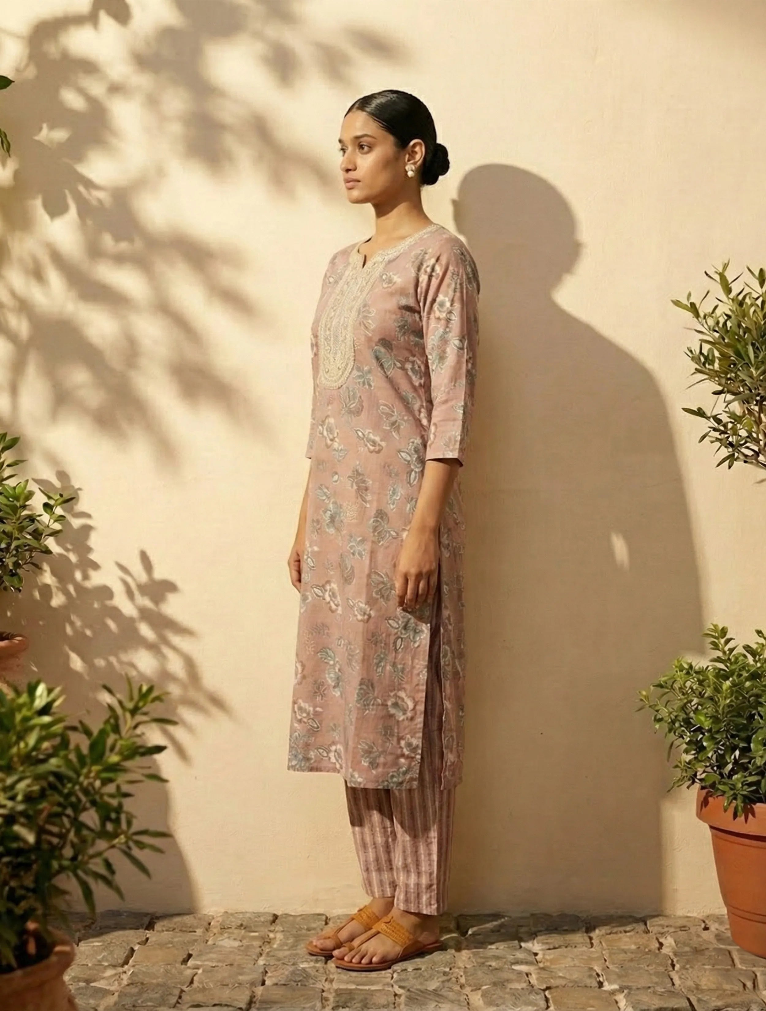 trueBrowns Light Pink Floral Print Kurta Pant Dupatta Set