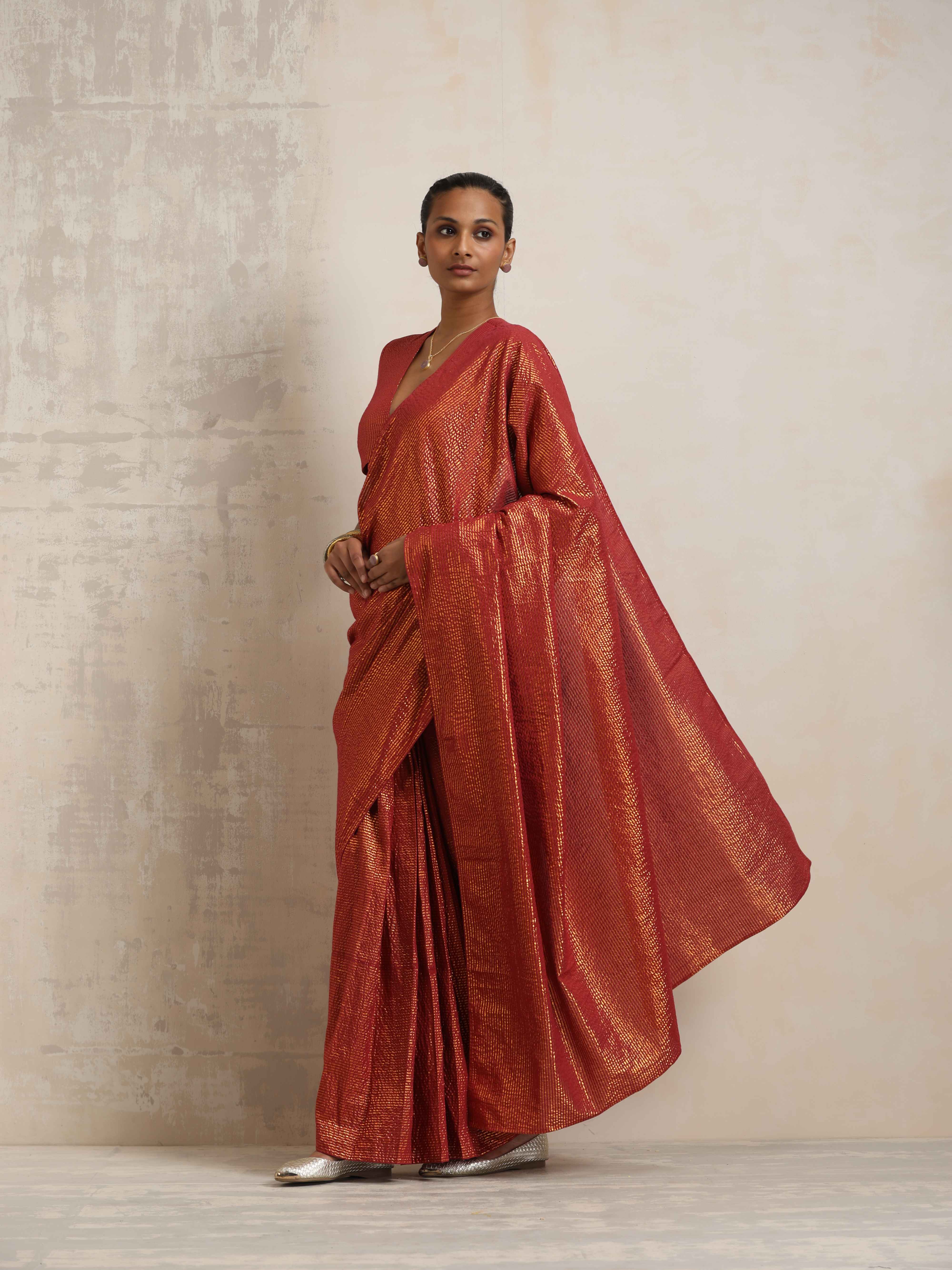 trueBrowns Maroon Gold Lurex Ready To Wear Saree