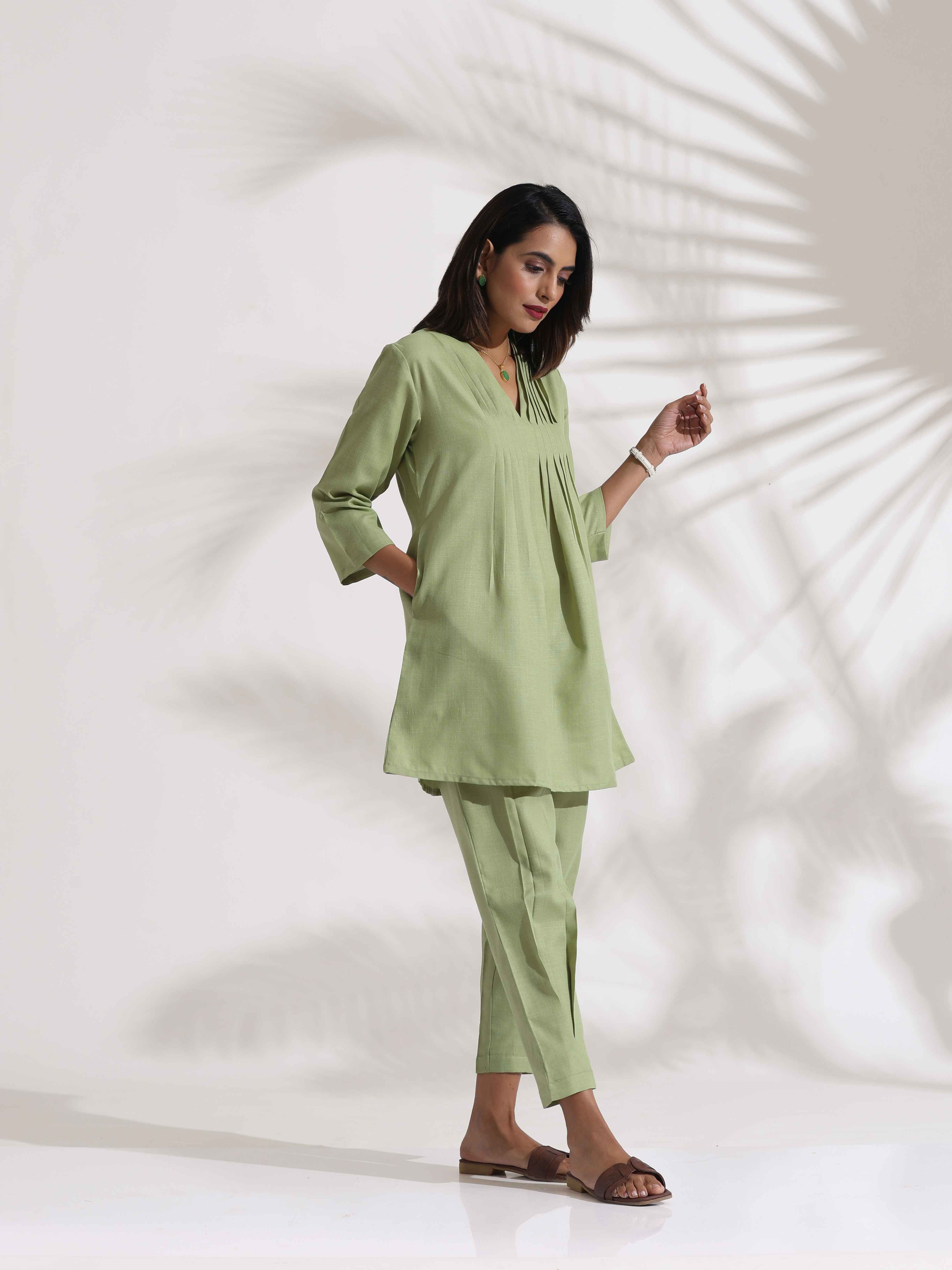 trueBrowns Green Slub Pleated Co-ord Set