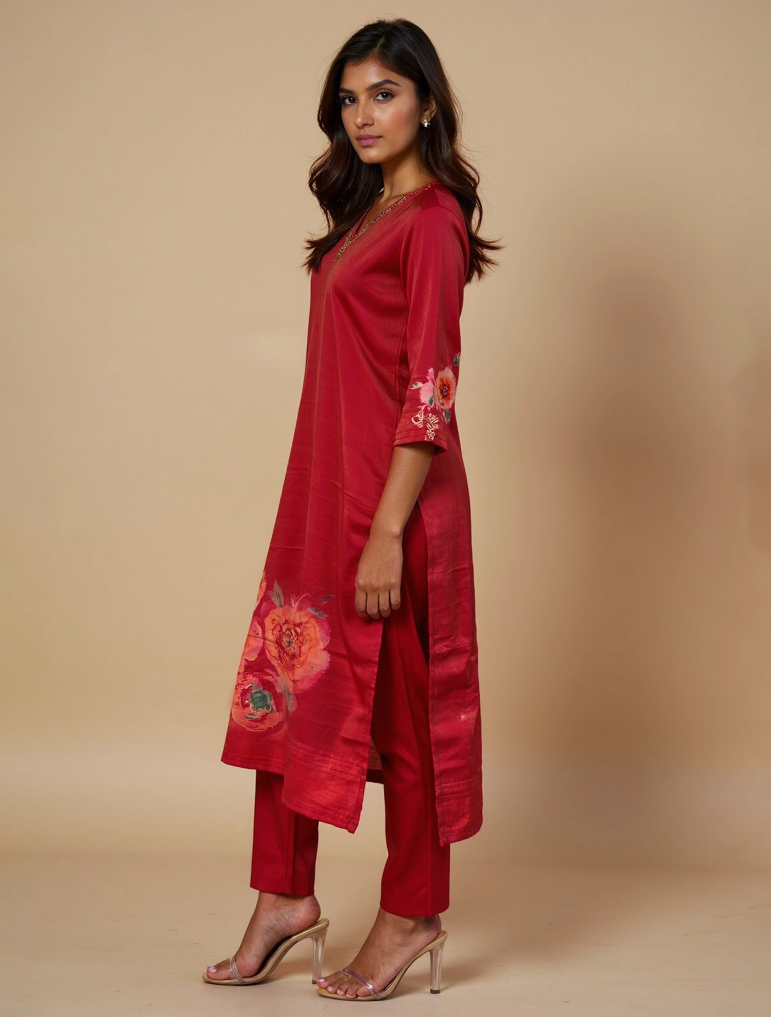trueBrowns Pink Floral Print Kurta Pant Dupatta Set