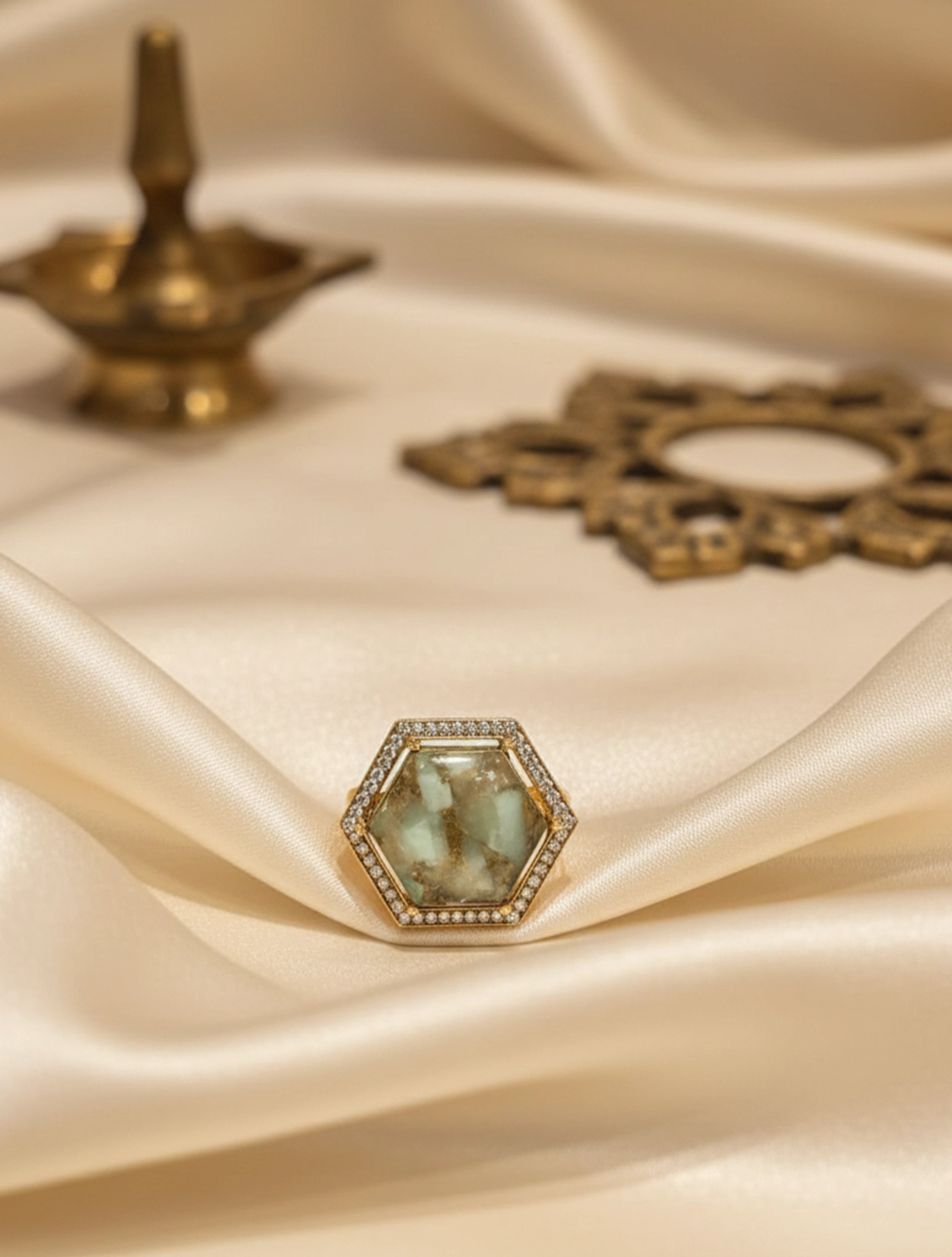 trueBrowns Mint Green Hexa Pendant Set