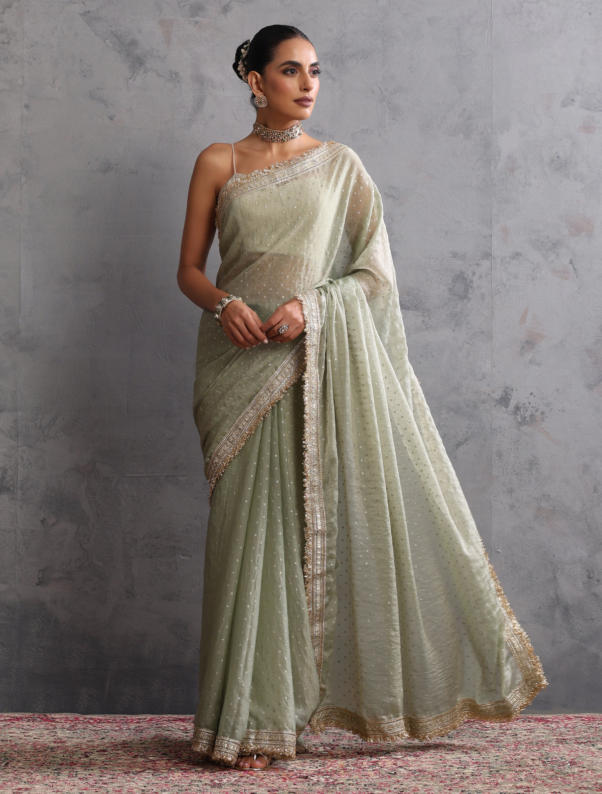 trueBrowns Green Tissue Foil Printed Saree With Unstitched Blouse