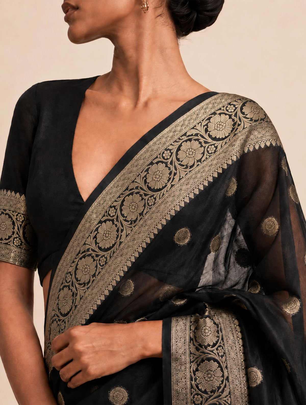 trueBrowns Black Weave Gold Boota Silk Organza Handloom Saree With Unstitched Blouse