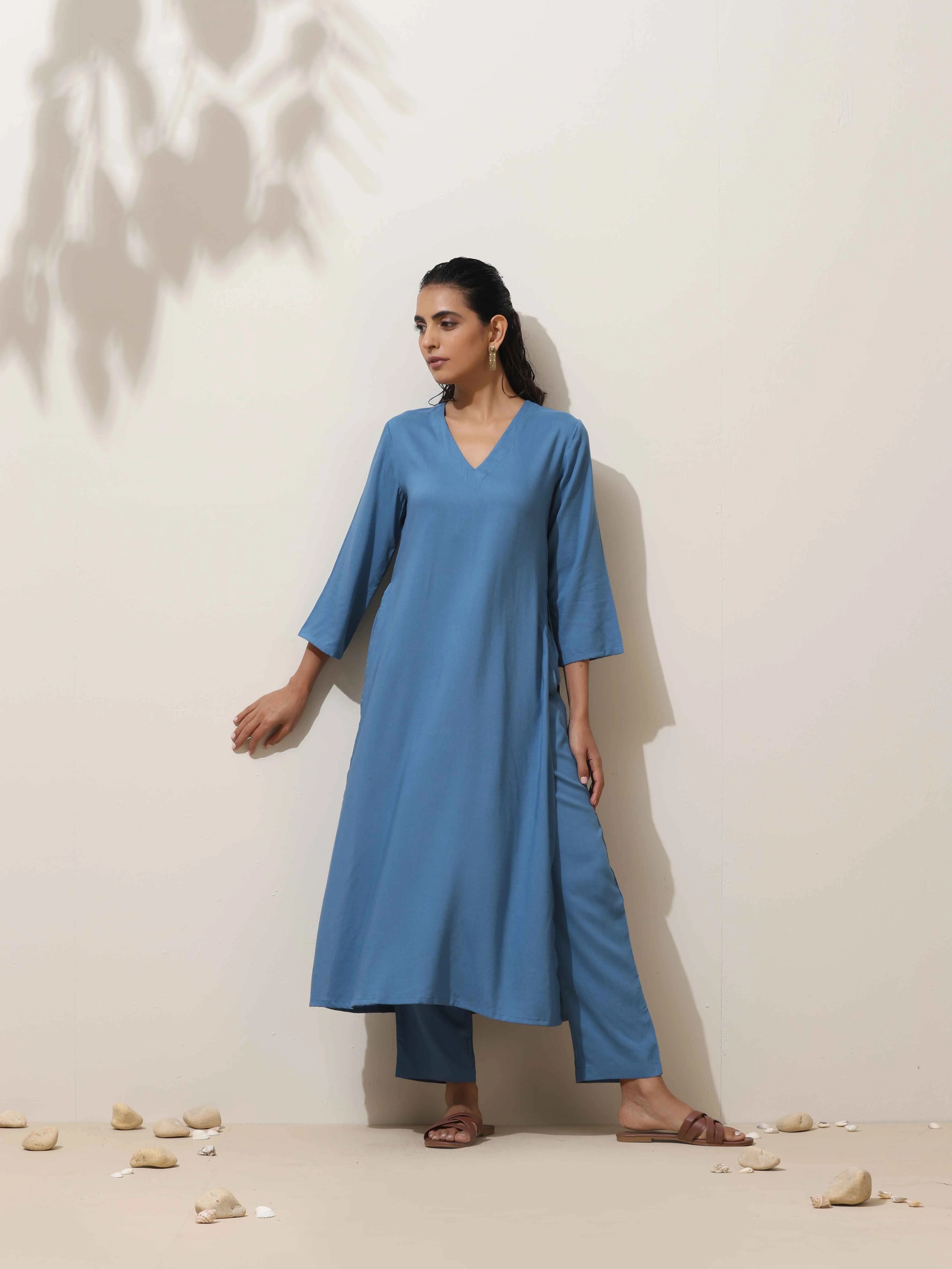 trueBrowns Blue Viscose Kurta Pant Set