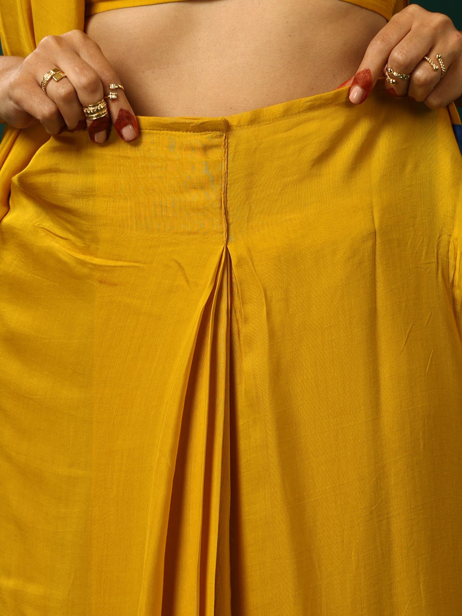 trueBrowns Mustard Muslin Silk Saree