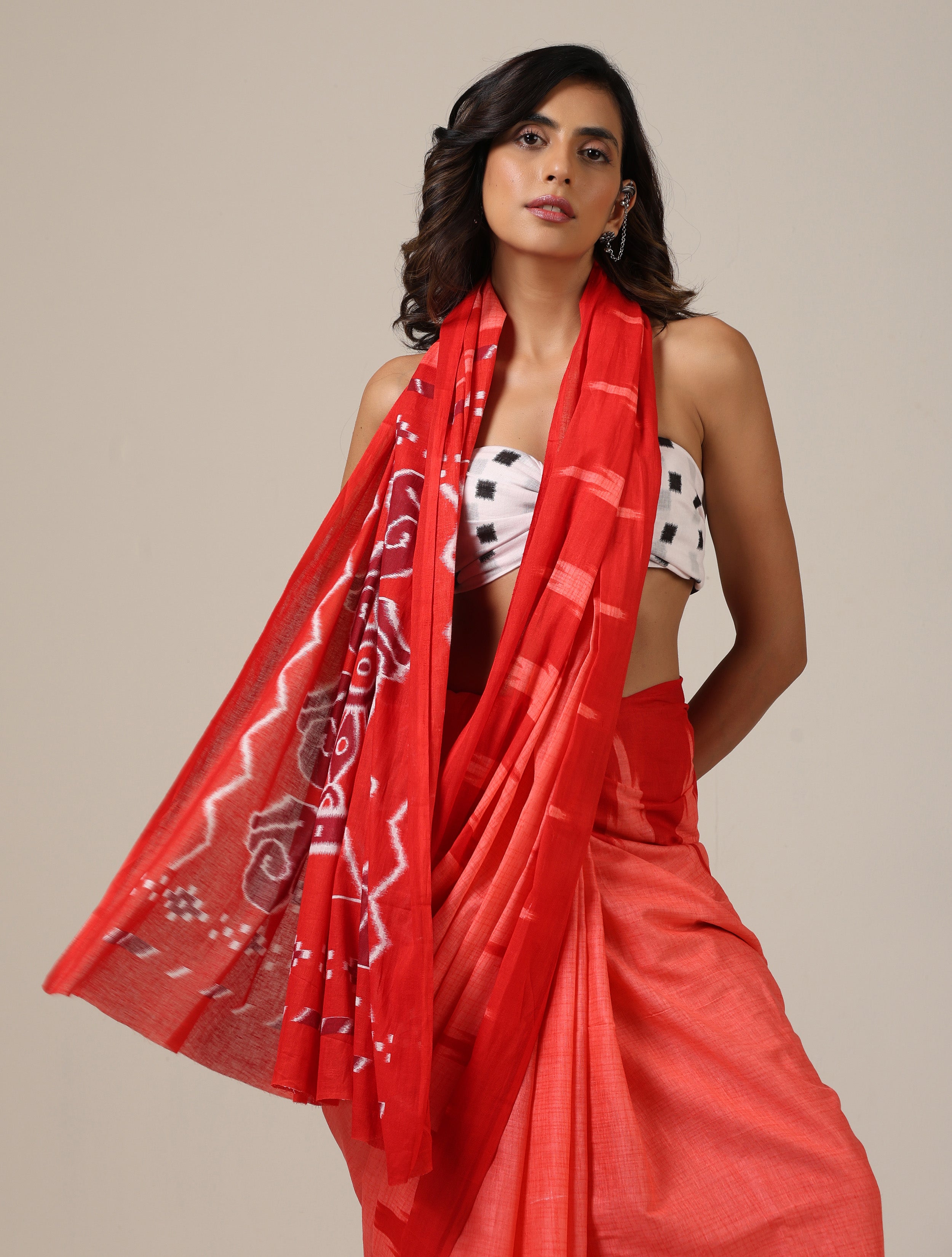 trueBrowns Red Ikat Print Saree With unstitched Blouse