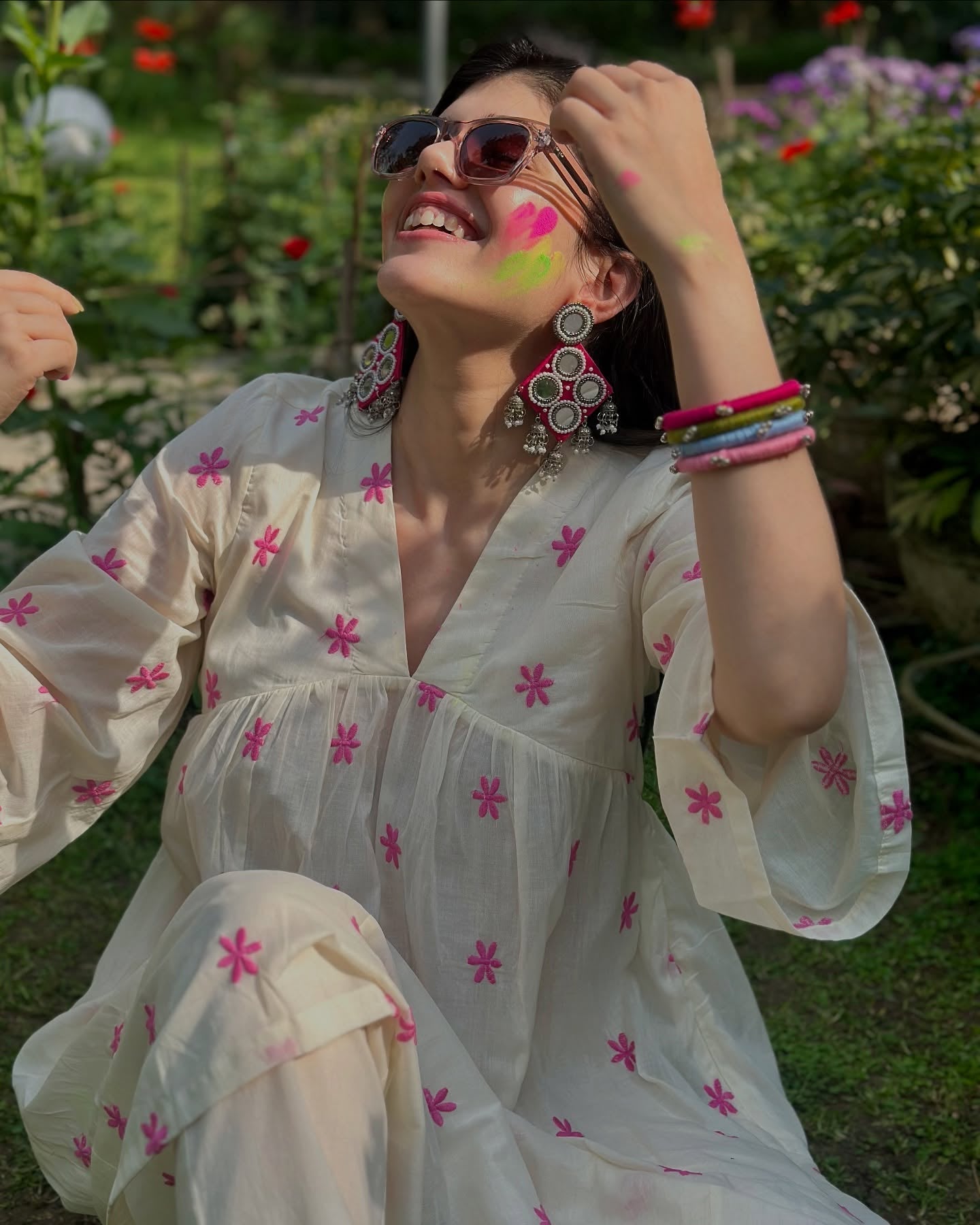 trueBrowns Off-White Cotton Floral Embroidered Flared Kurta Set