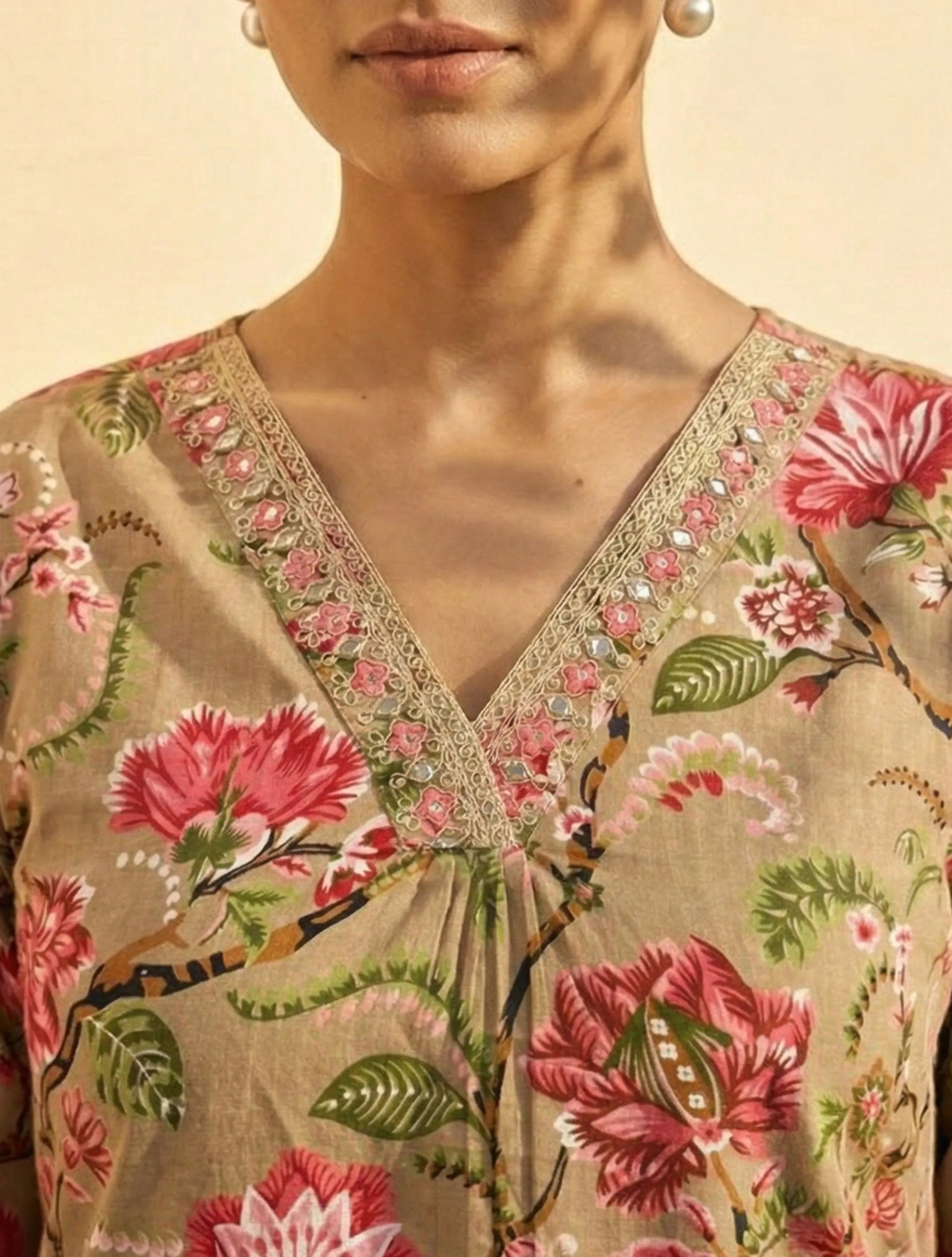 trueBrowns Beige Floral Print Straight Kurta Pant Dupatta Set