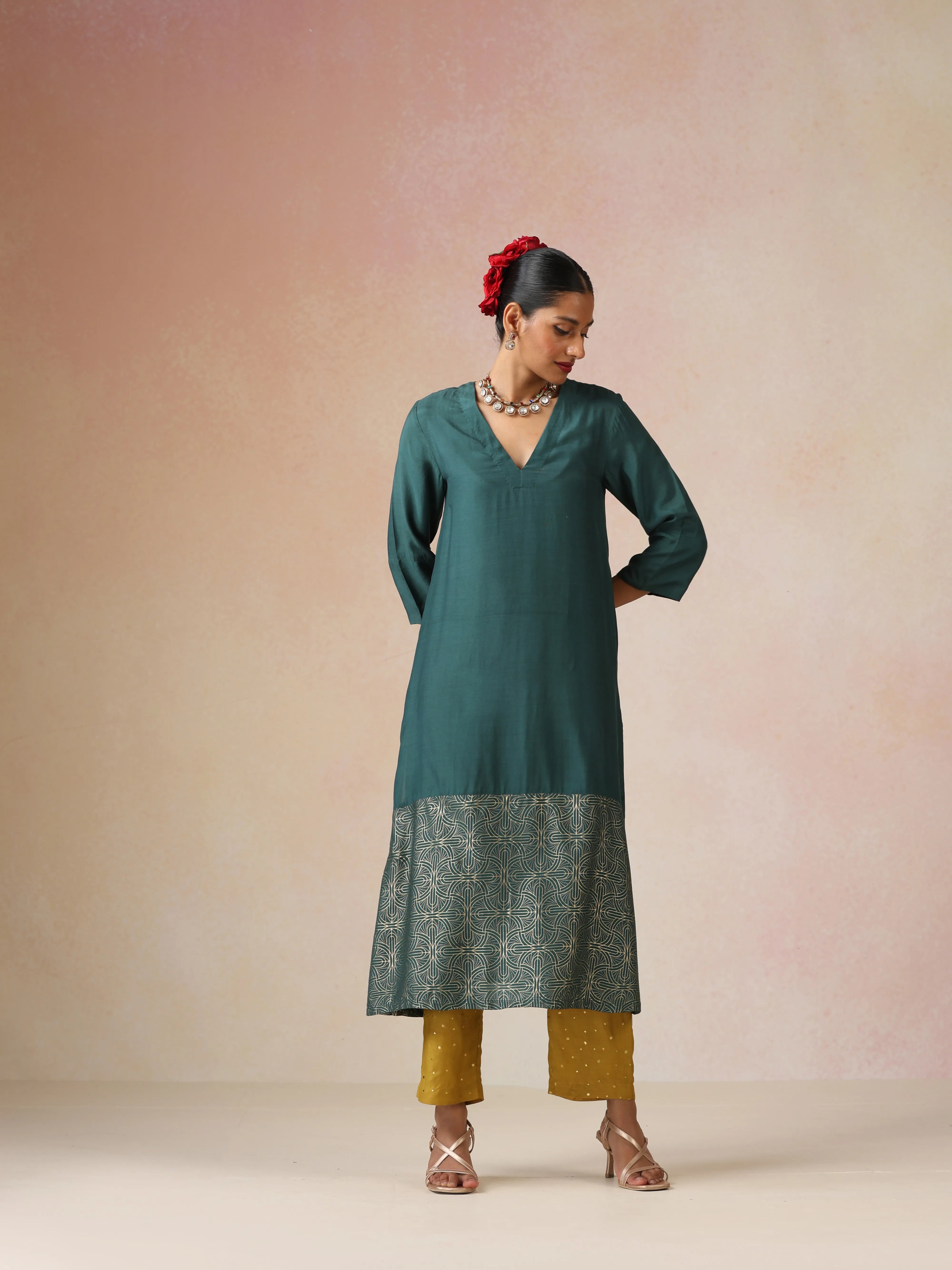 trueBrowns Dark Green Gold Foil Print Muslin Silk Kurta Set