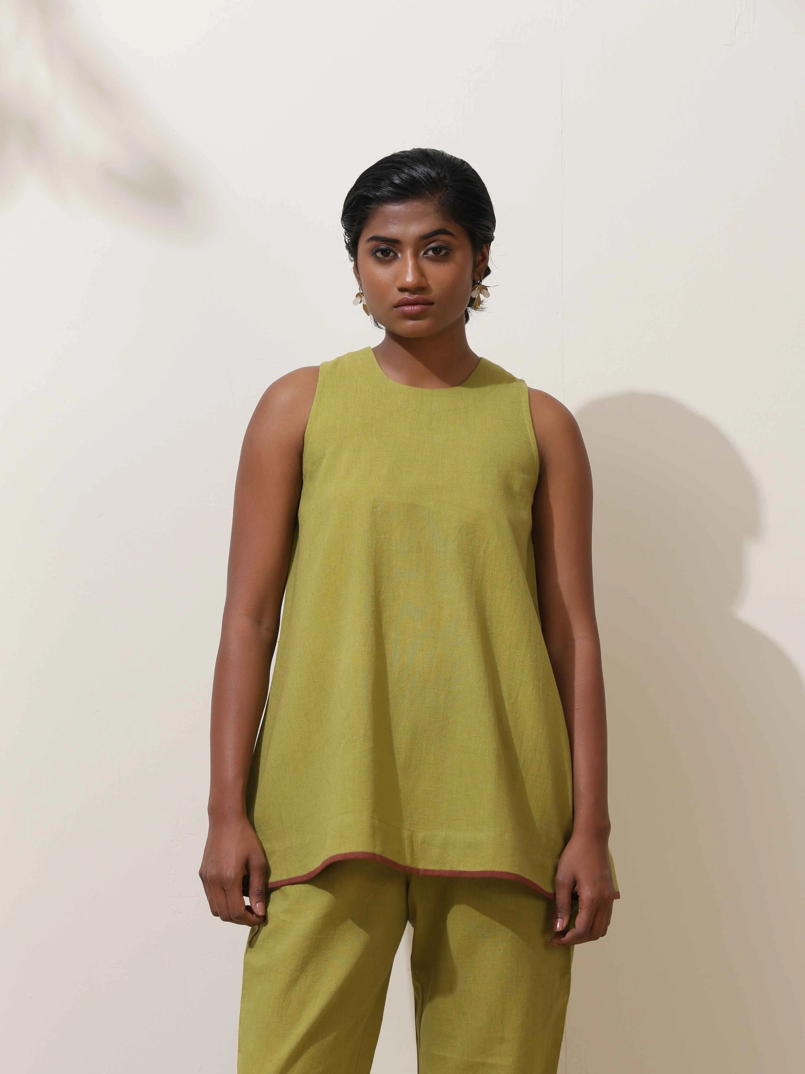 trueBrowns Pear Green Cotton Linen Co-Ord Set