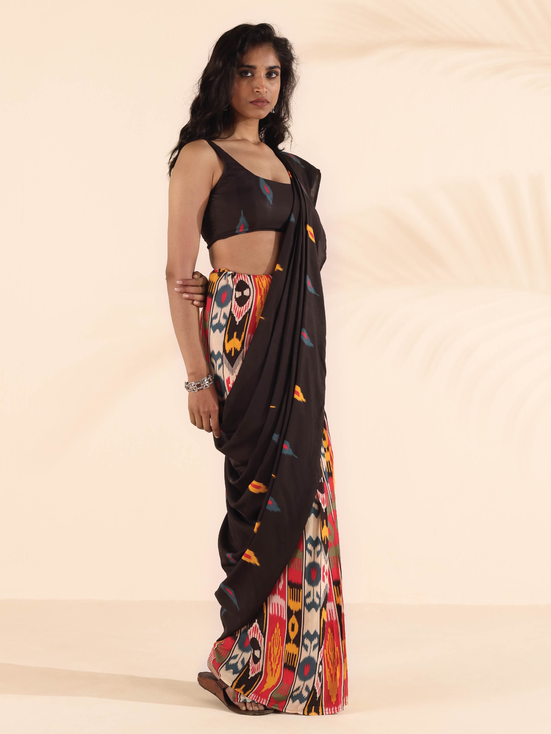 trueBrowns Cola Muslin Ikat Saree