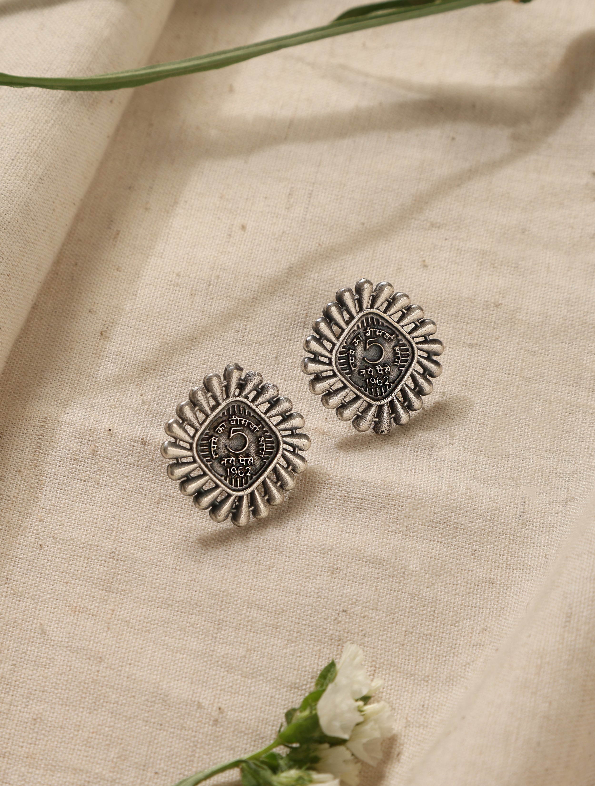trueBrowns Silver Coin Earrings