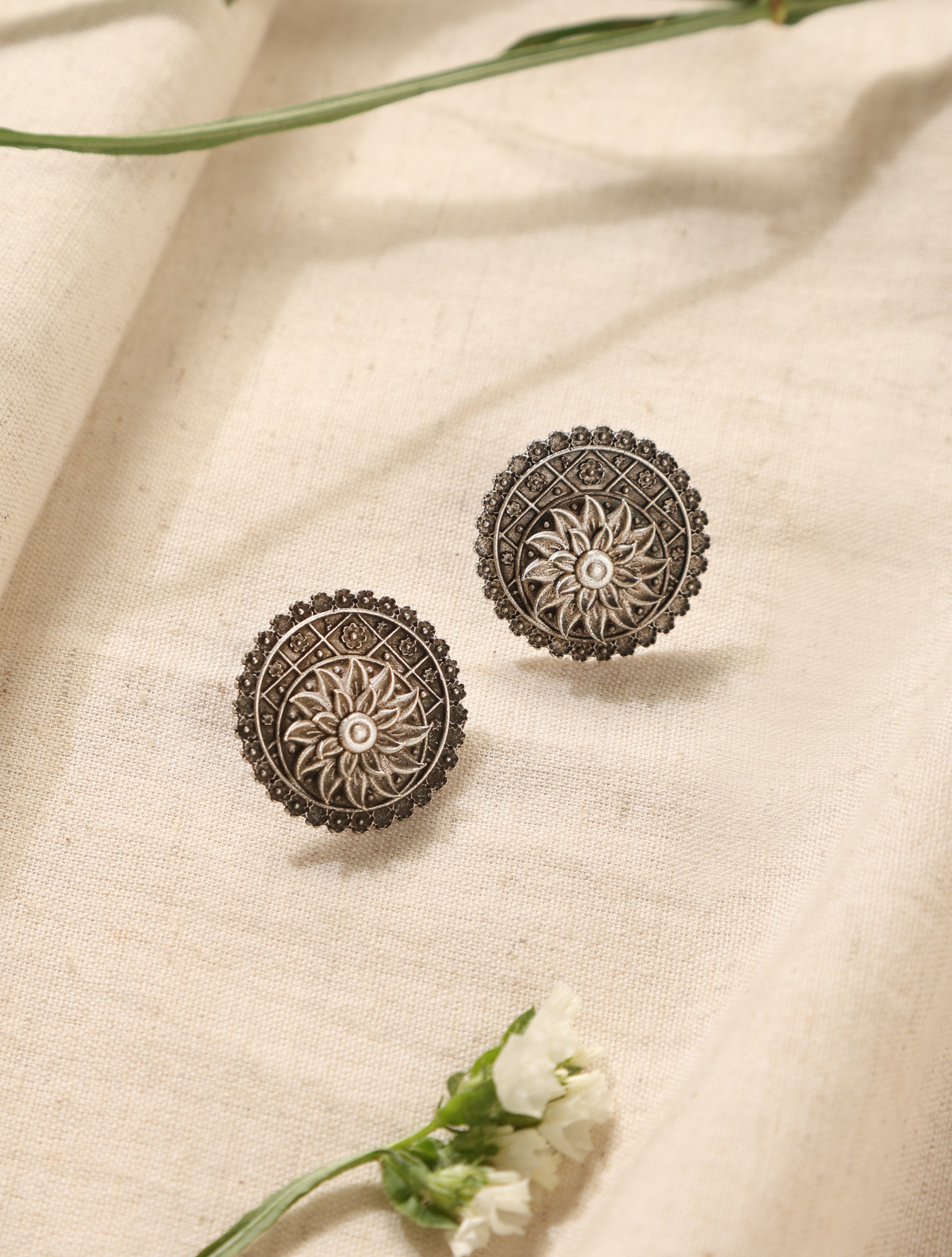 trueBrowns Silver Circular Floral Earrings
