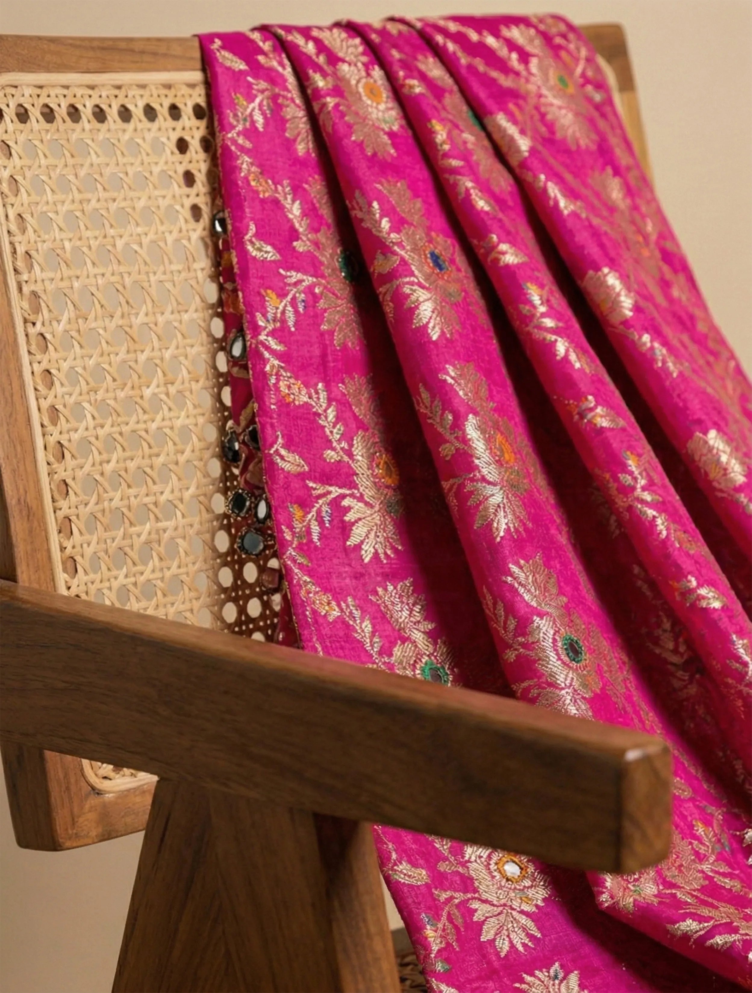 trueBrowns Pink Rose Brocade Dupatta