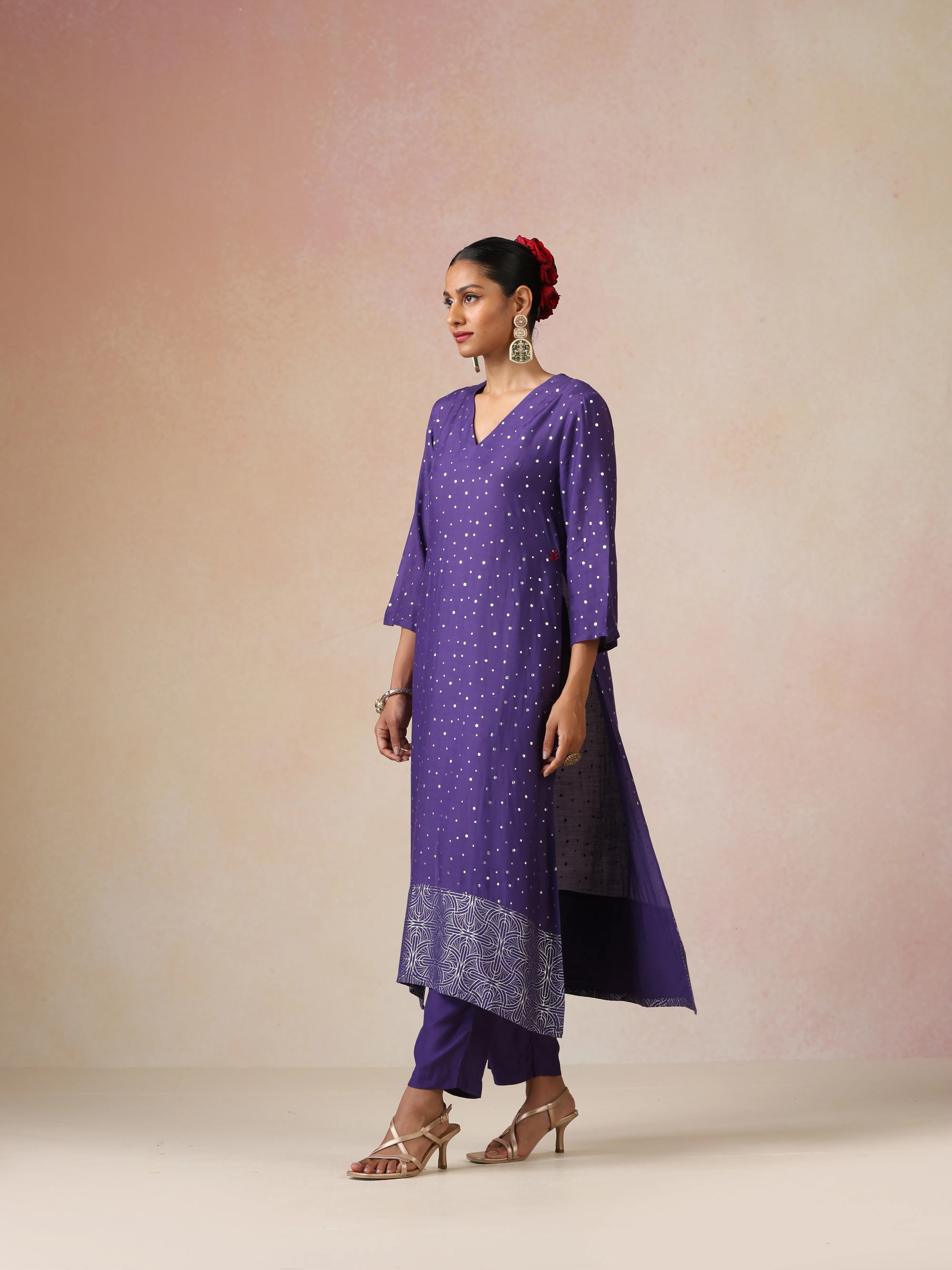 trueBrowns Purple Silver Foil Print Muslin Silk Straight High-Slit Kurta Set